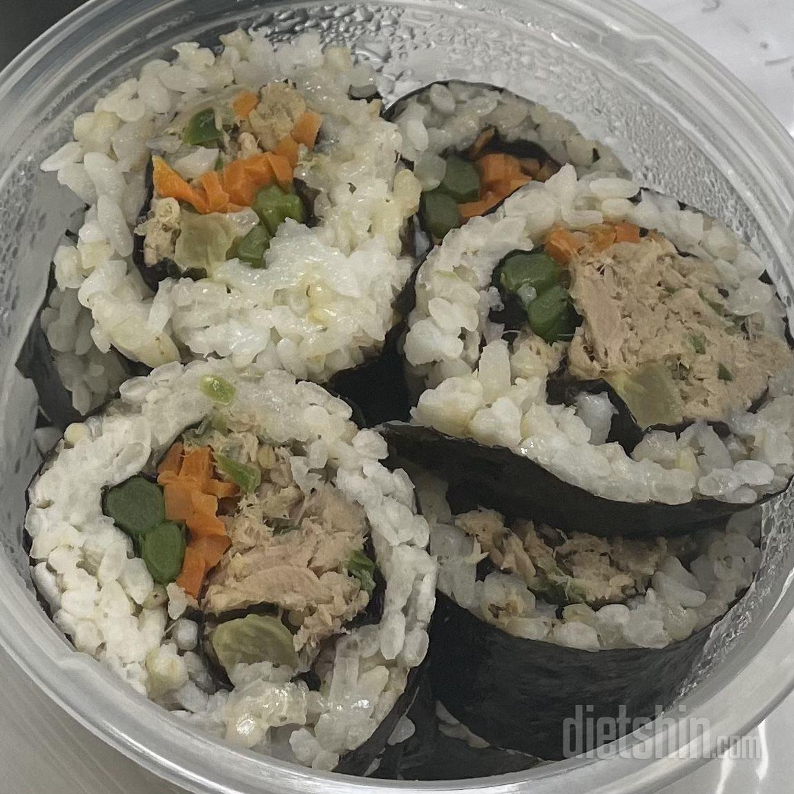 진짜 곤약김밥같지 않고 땡초참치라는