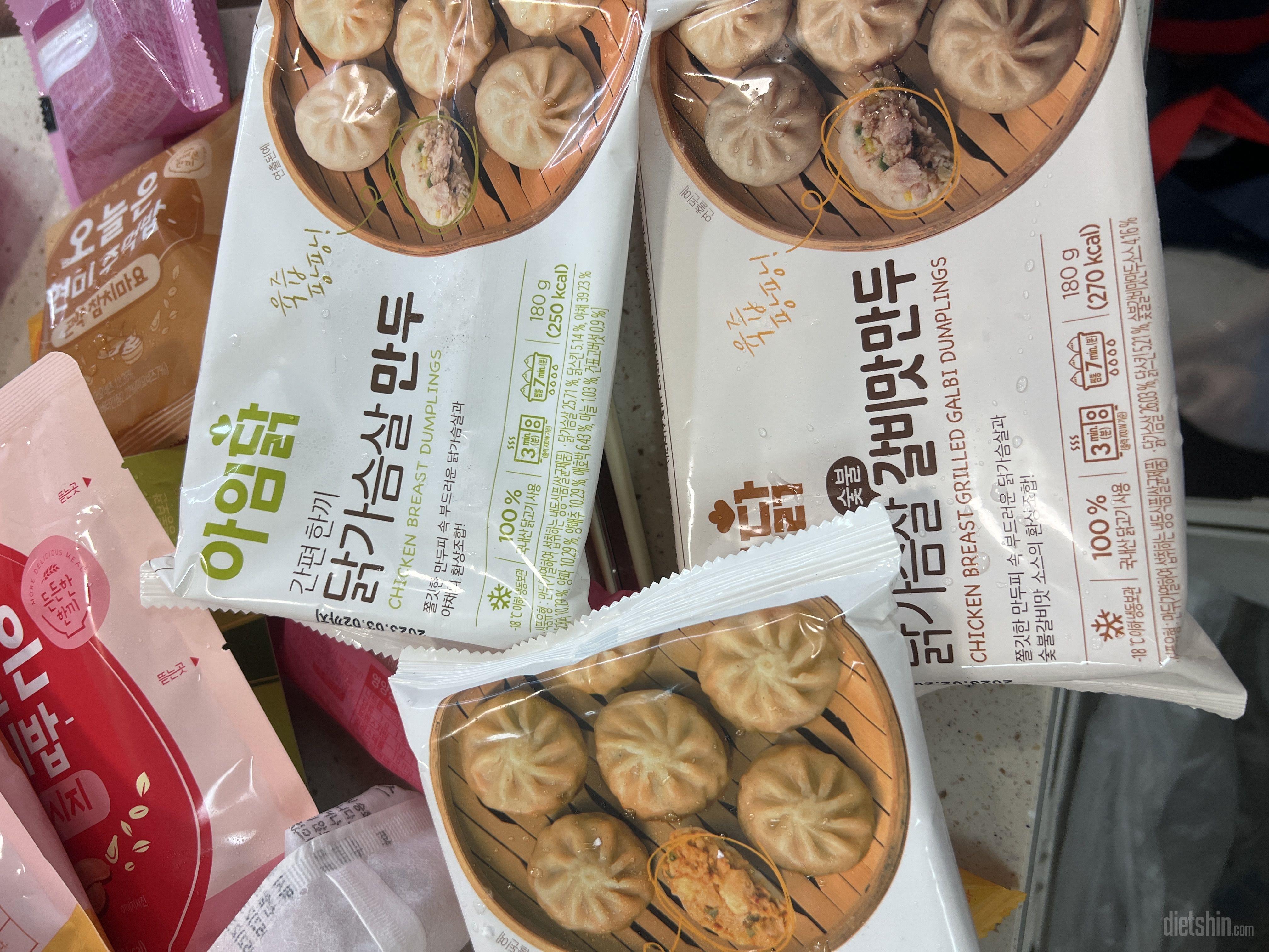 맛 없을 수 없는 비주얼이네요 ㅋㅋㅋ