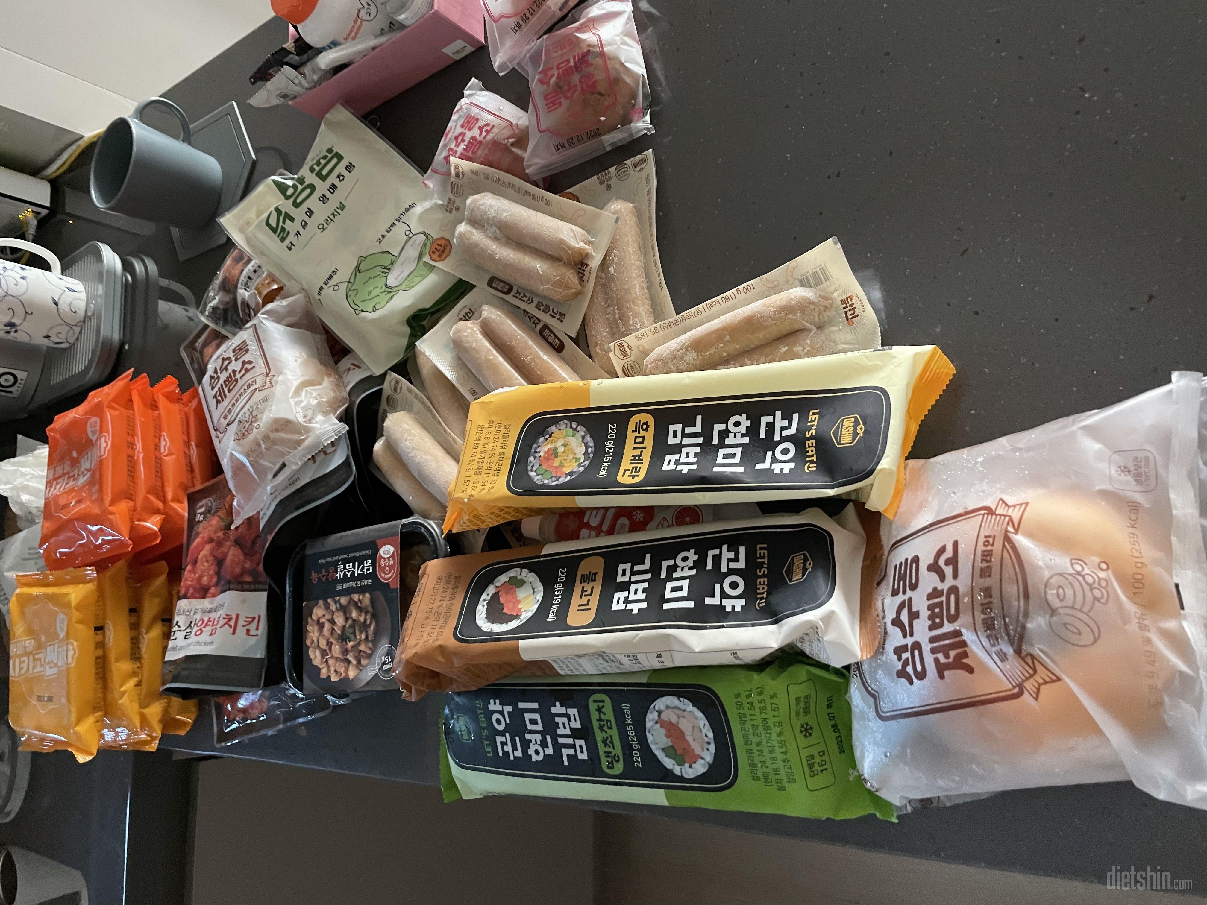 이거 맛잇어서 살때마다 담는데
이번