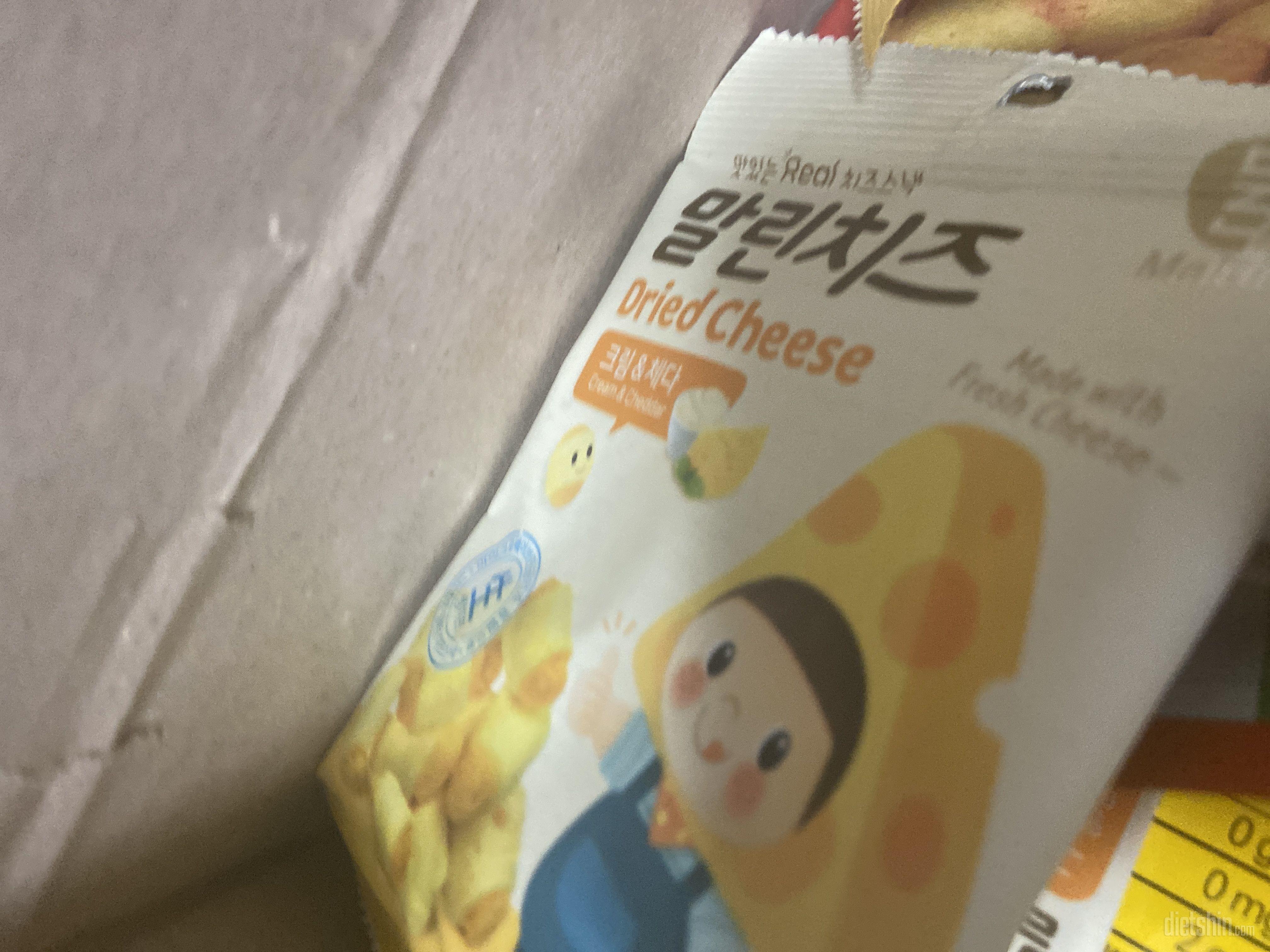 처음 체다치즈맛으로 구매했는데 공장맛