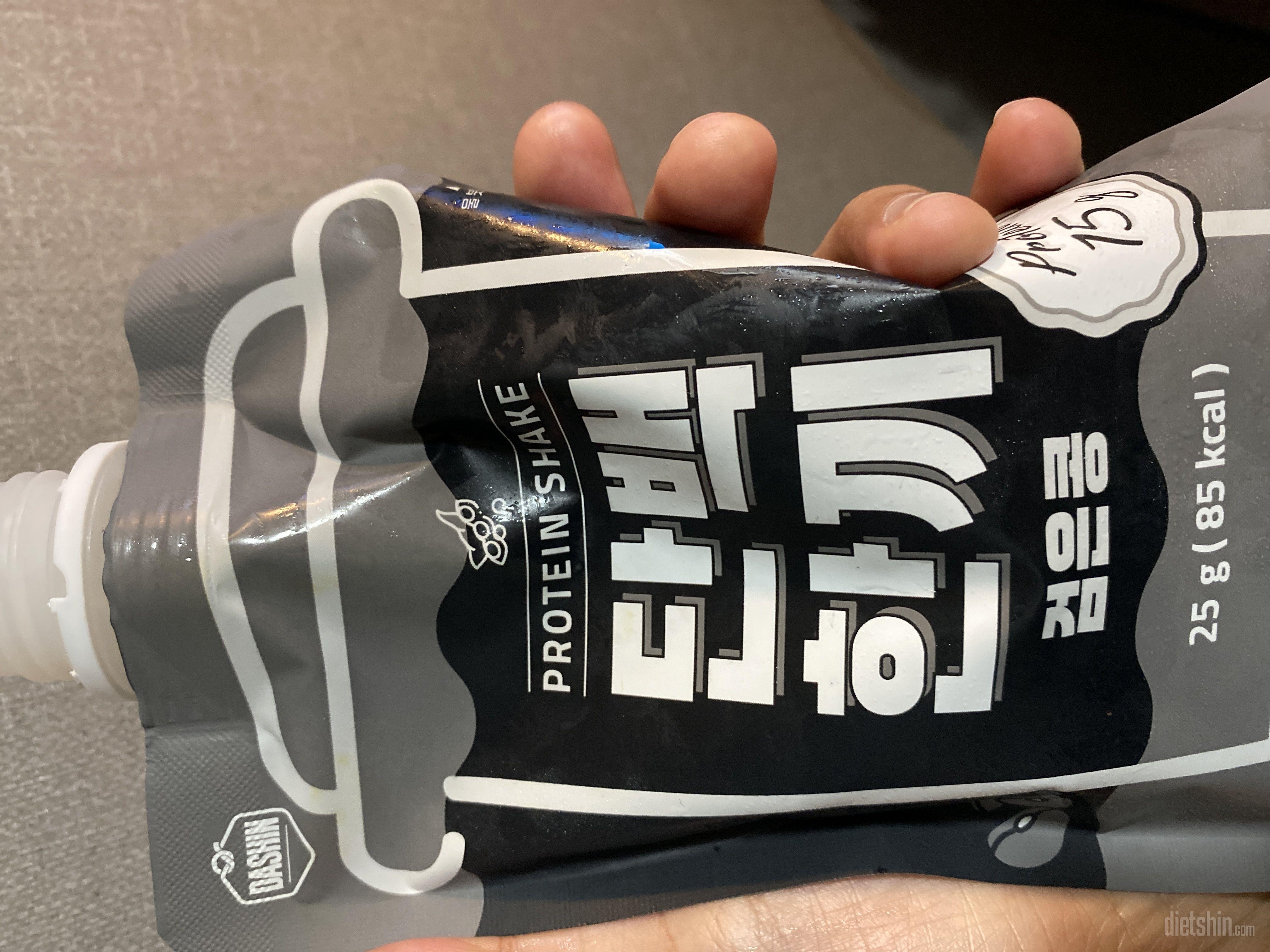 이거 맛있네요?! 미숫가루 느낌인데