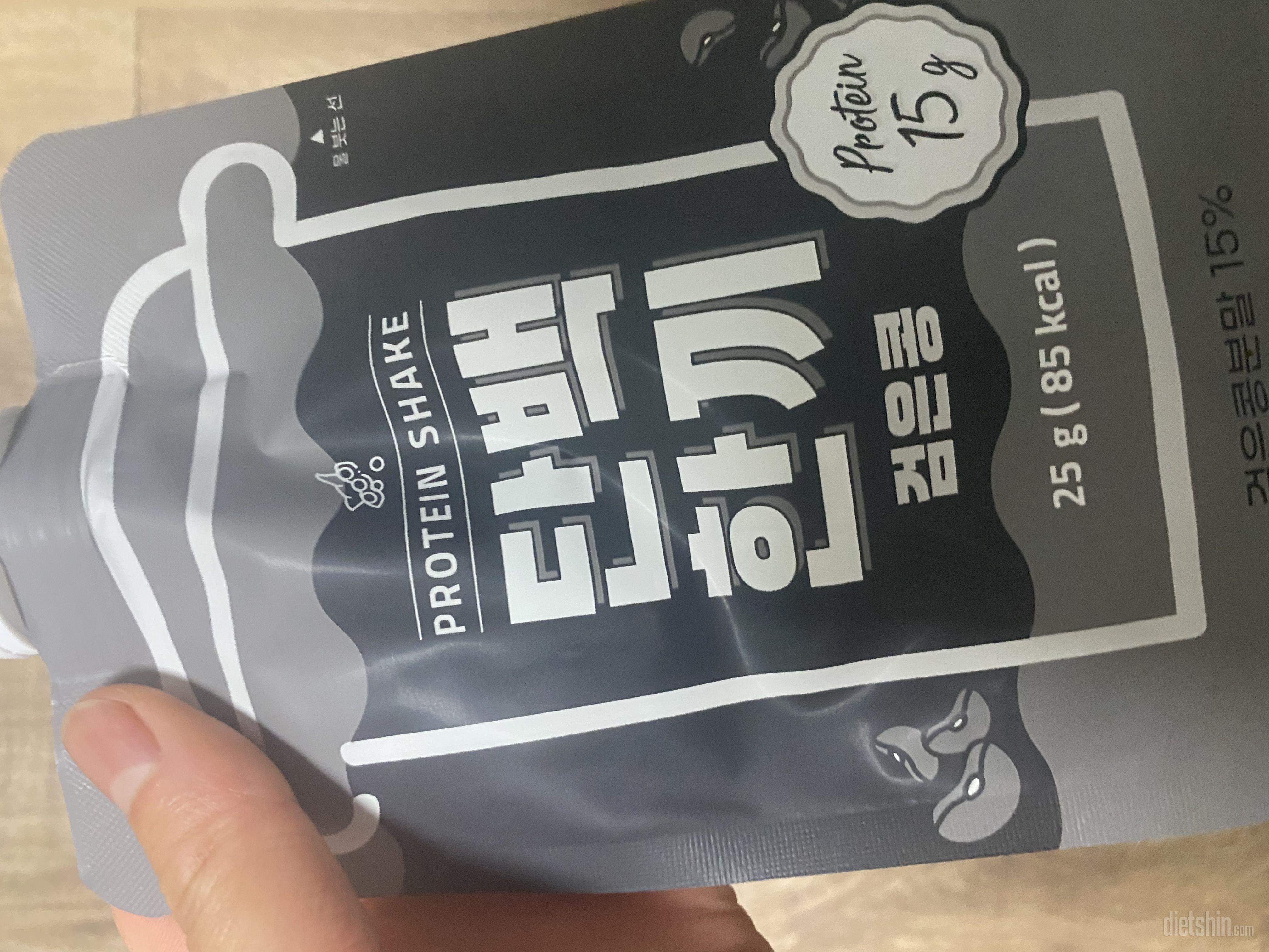 맛은있는데 물이나 두유 넣을때가 힘드