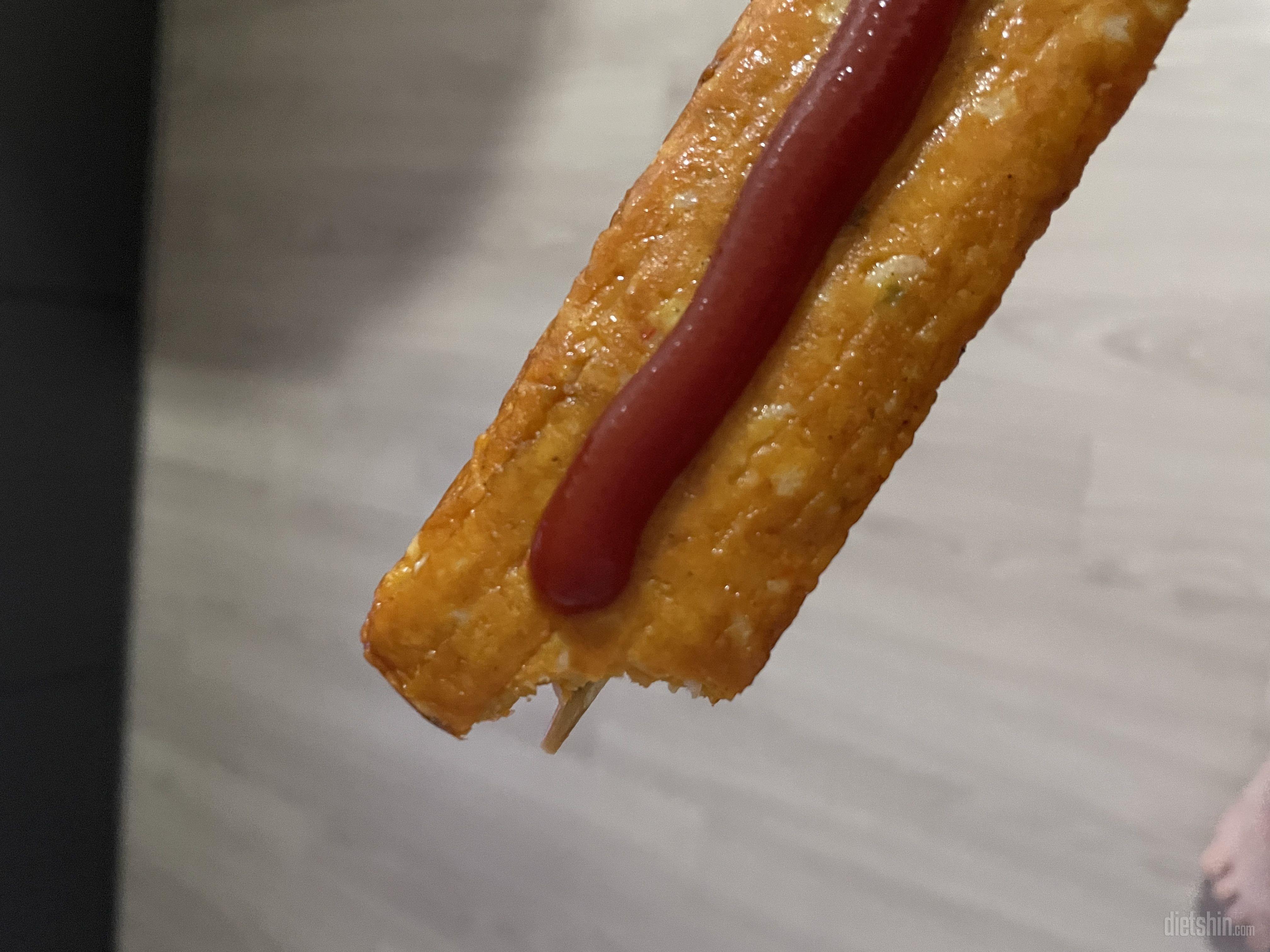 일반 어묵 맛이랑 유사한 맛이에요