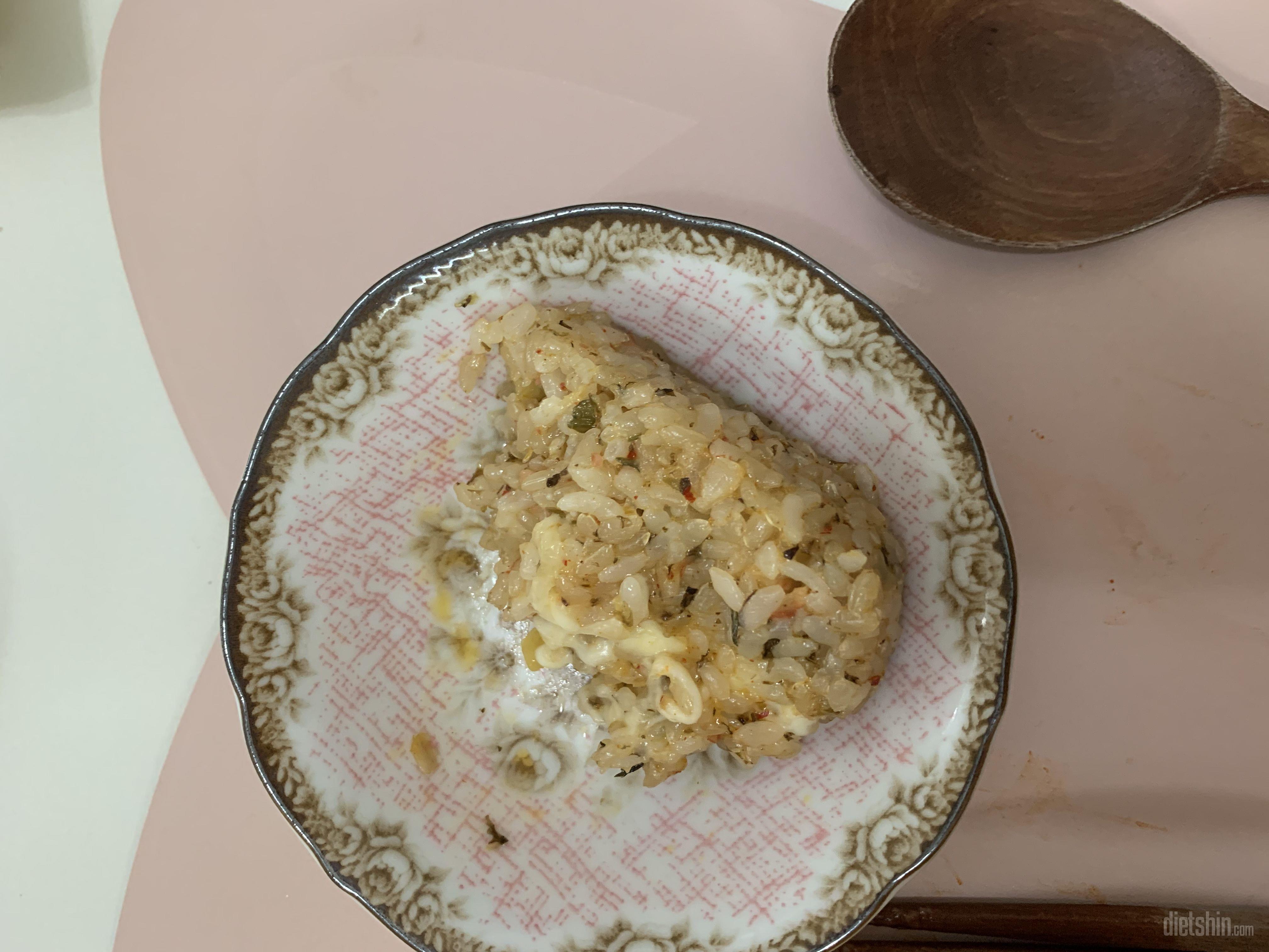 간편하면서 밥도 맛있어요
아이가 밥