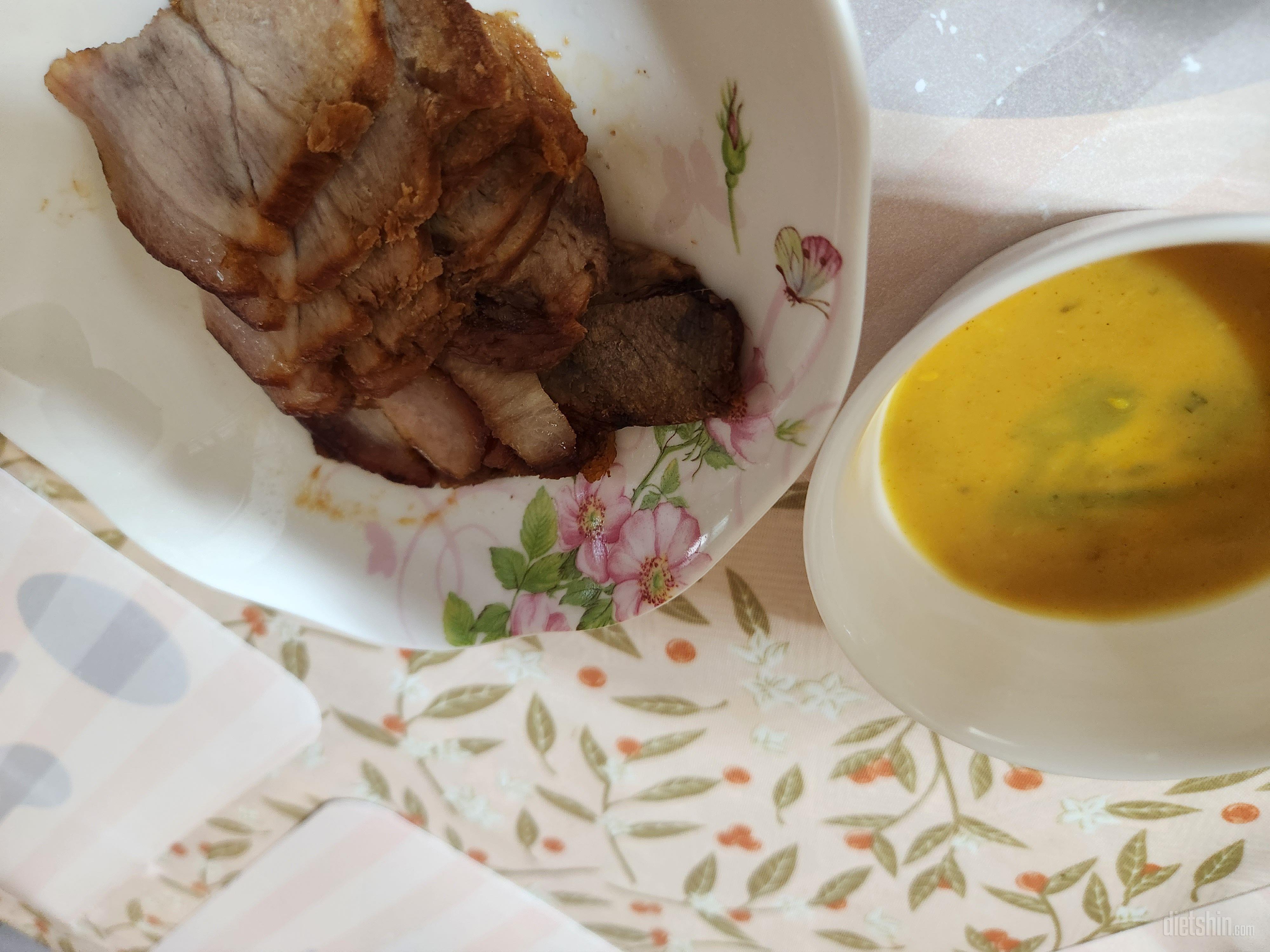 생각했던것보다 더 맛있어요 진짜 족발