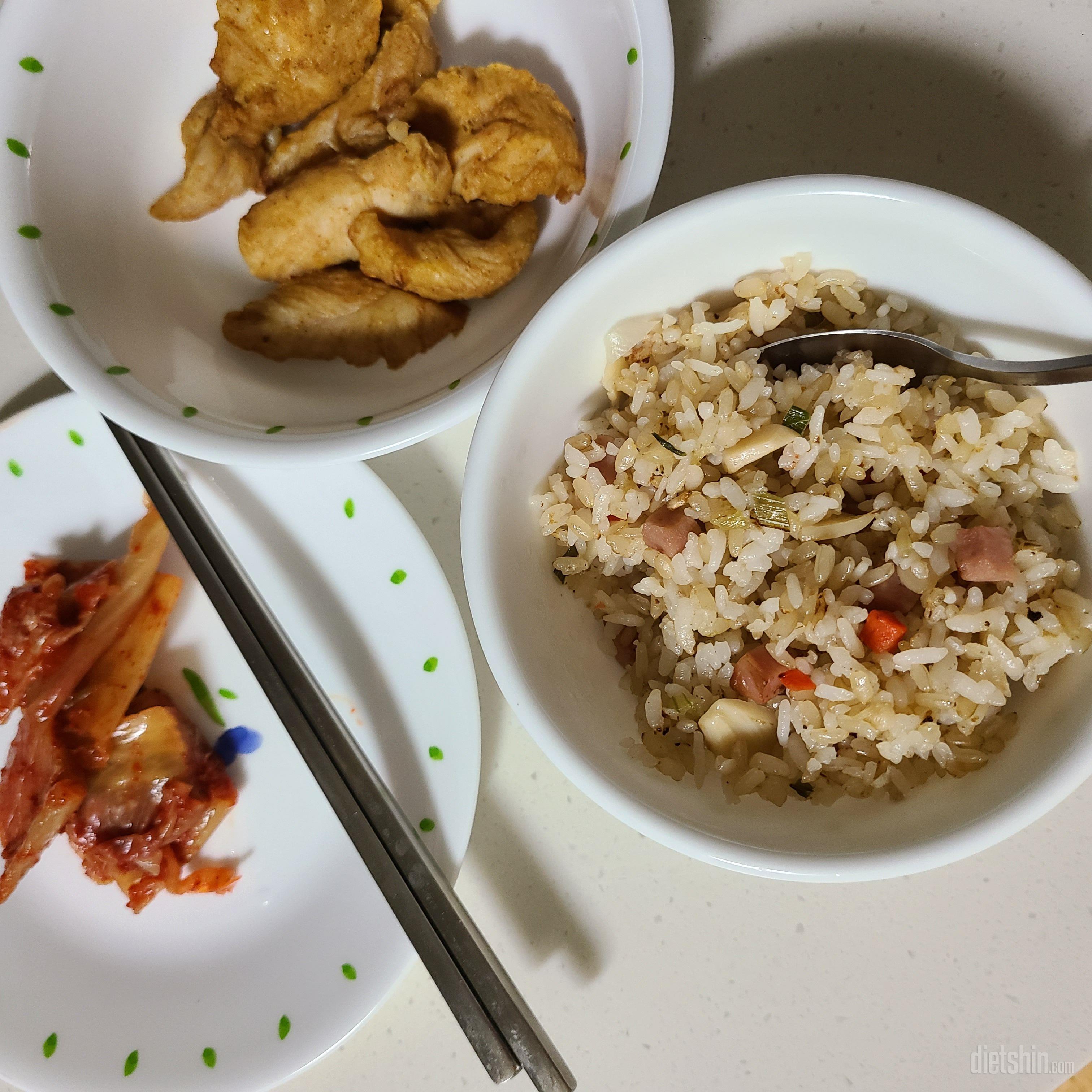 맛있어요! 먹고나니 배가 고프긴한데