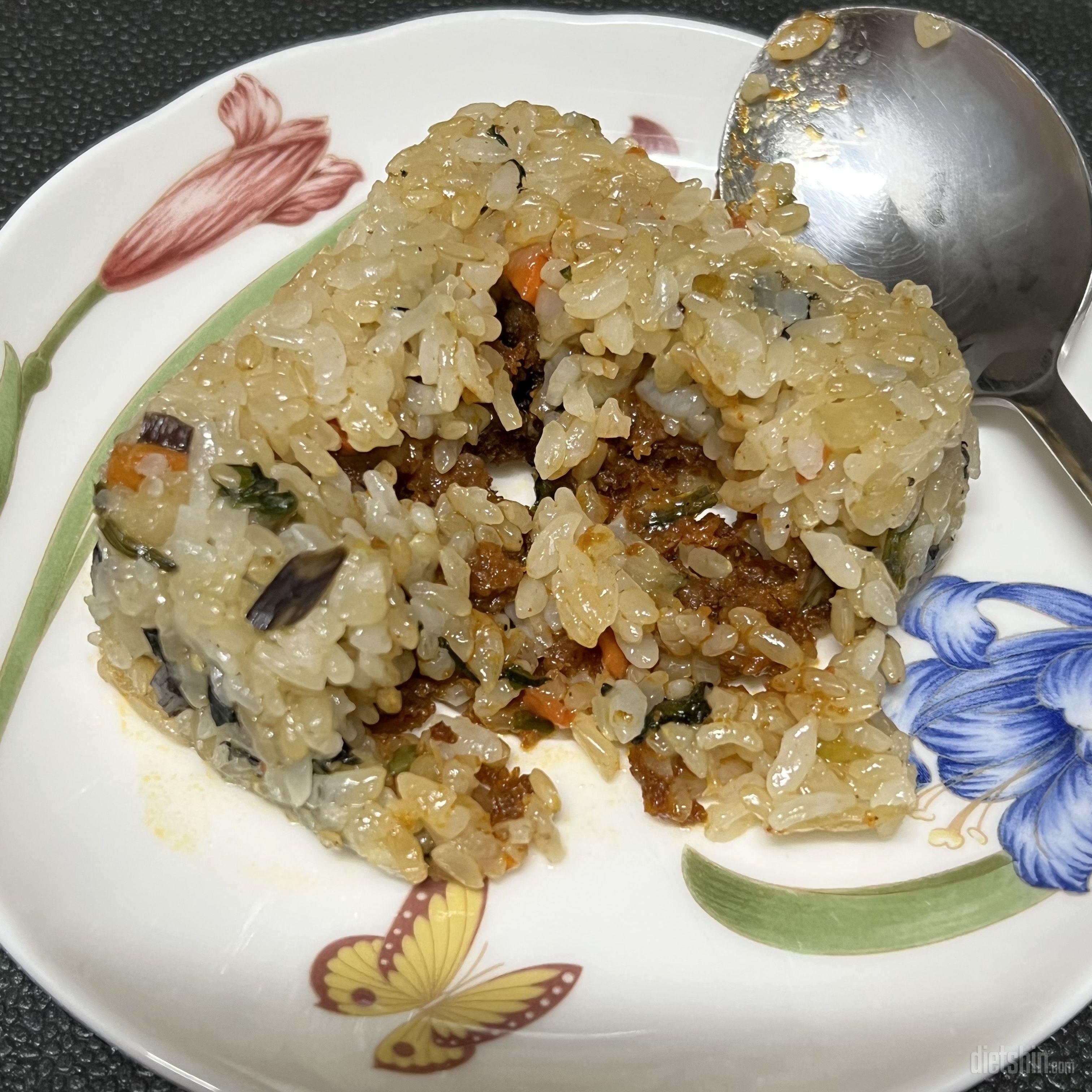 기대 이상으로 맛있어요! 먹을 거 없