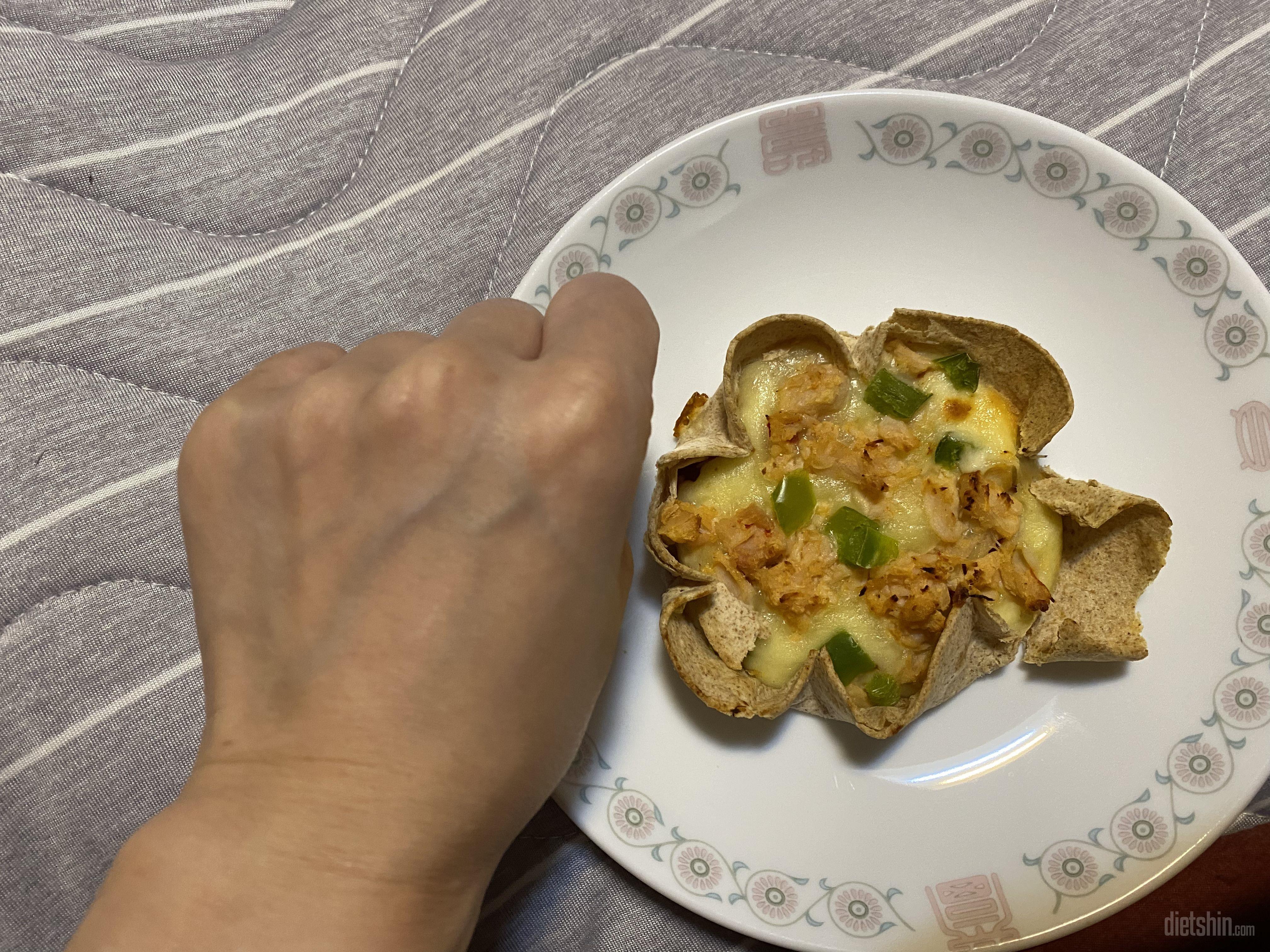 생각보다 많이 작지만 맛있음 👍🏻