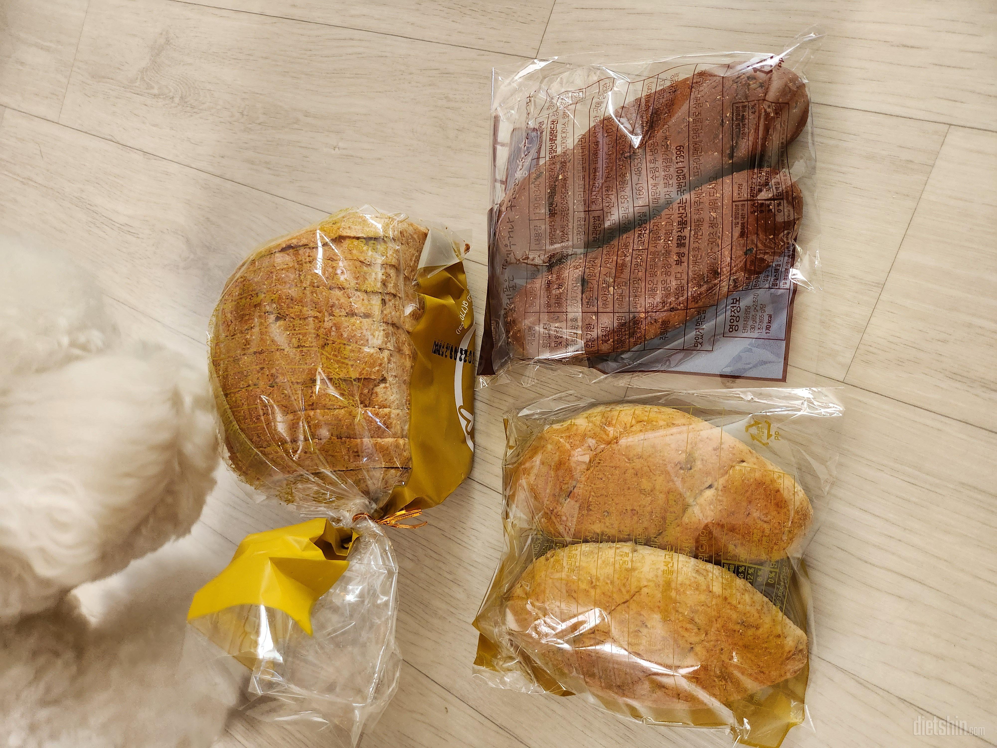 통밀빵 이벤트해서 구매해봤어요!
오