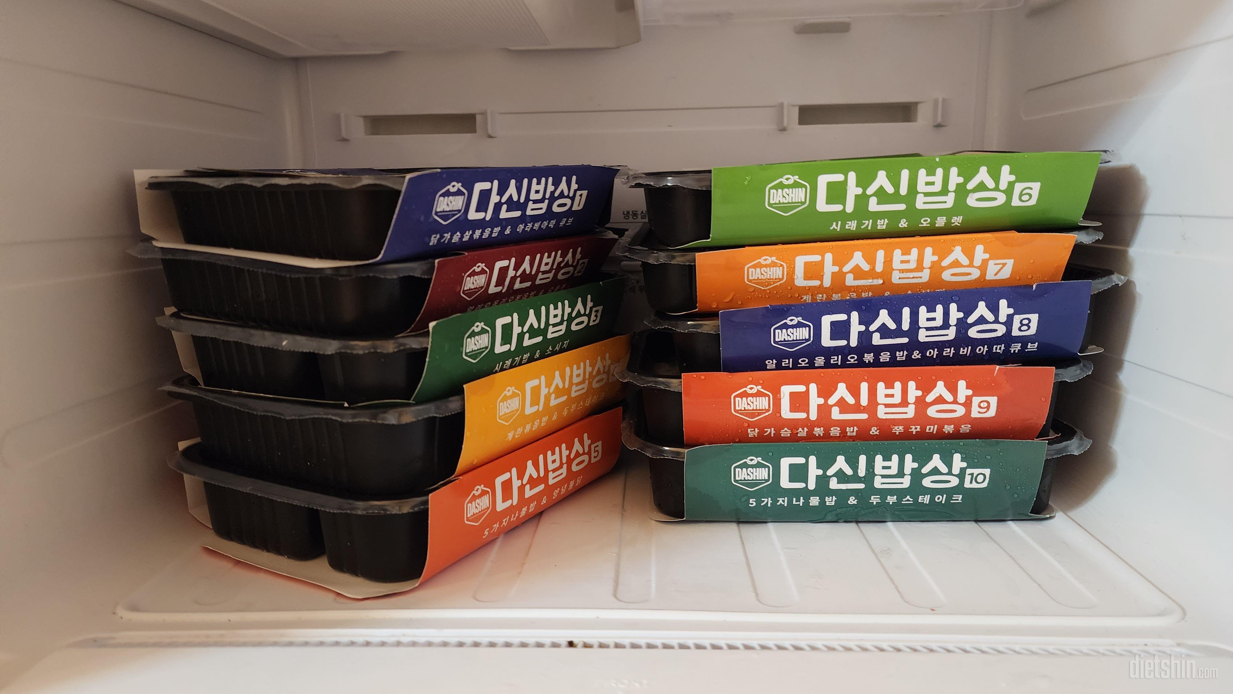 포장이 깔끔하게 처리되어 왔습니다.
