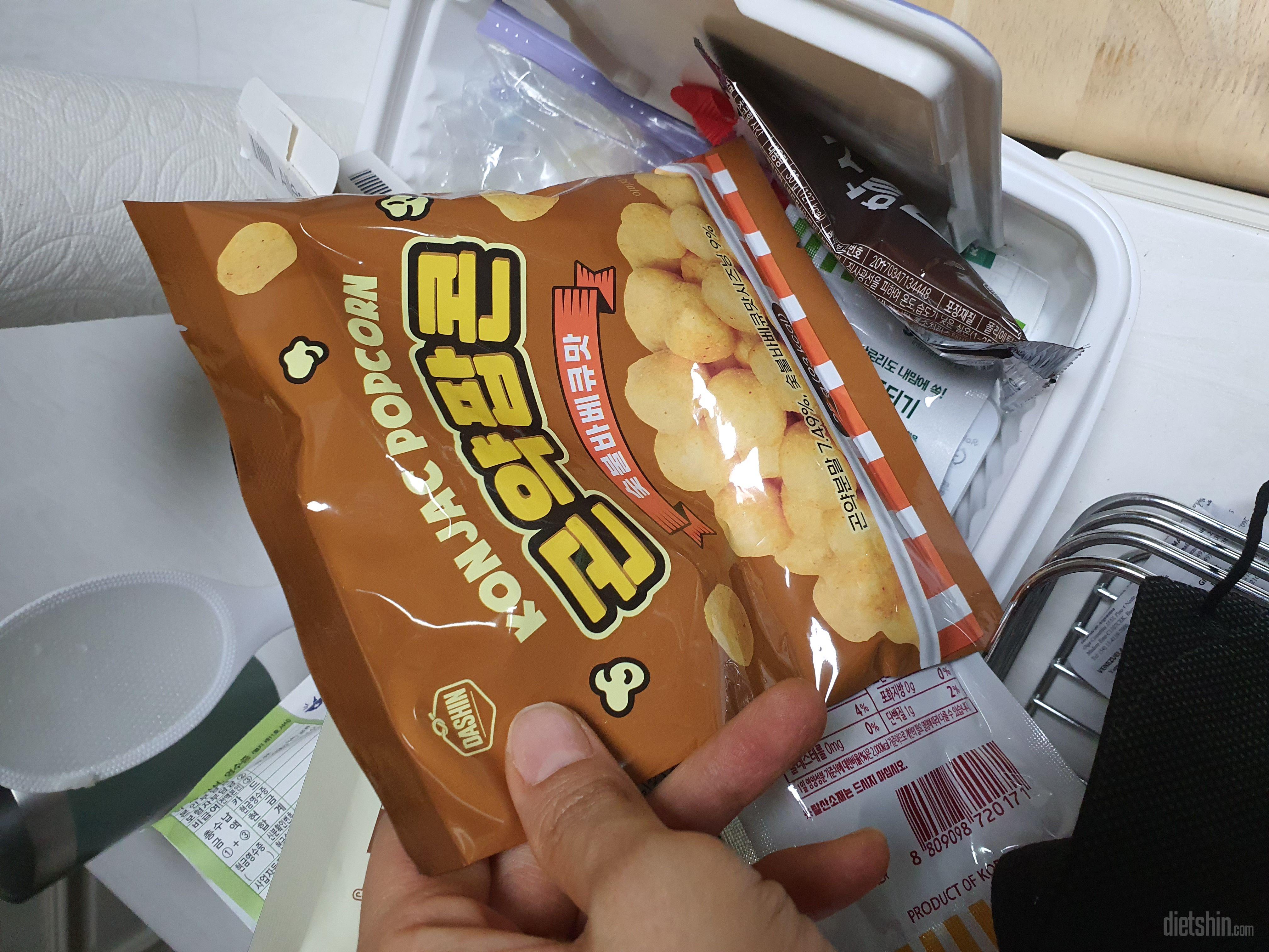 맛나요 최고 주전부리로 짜ㅇ입니다