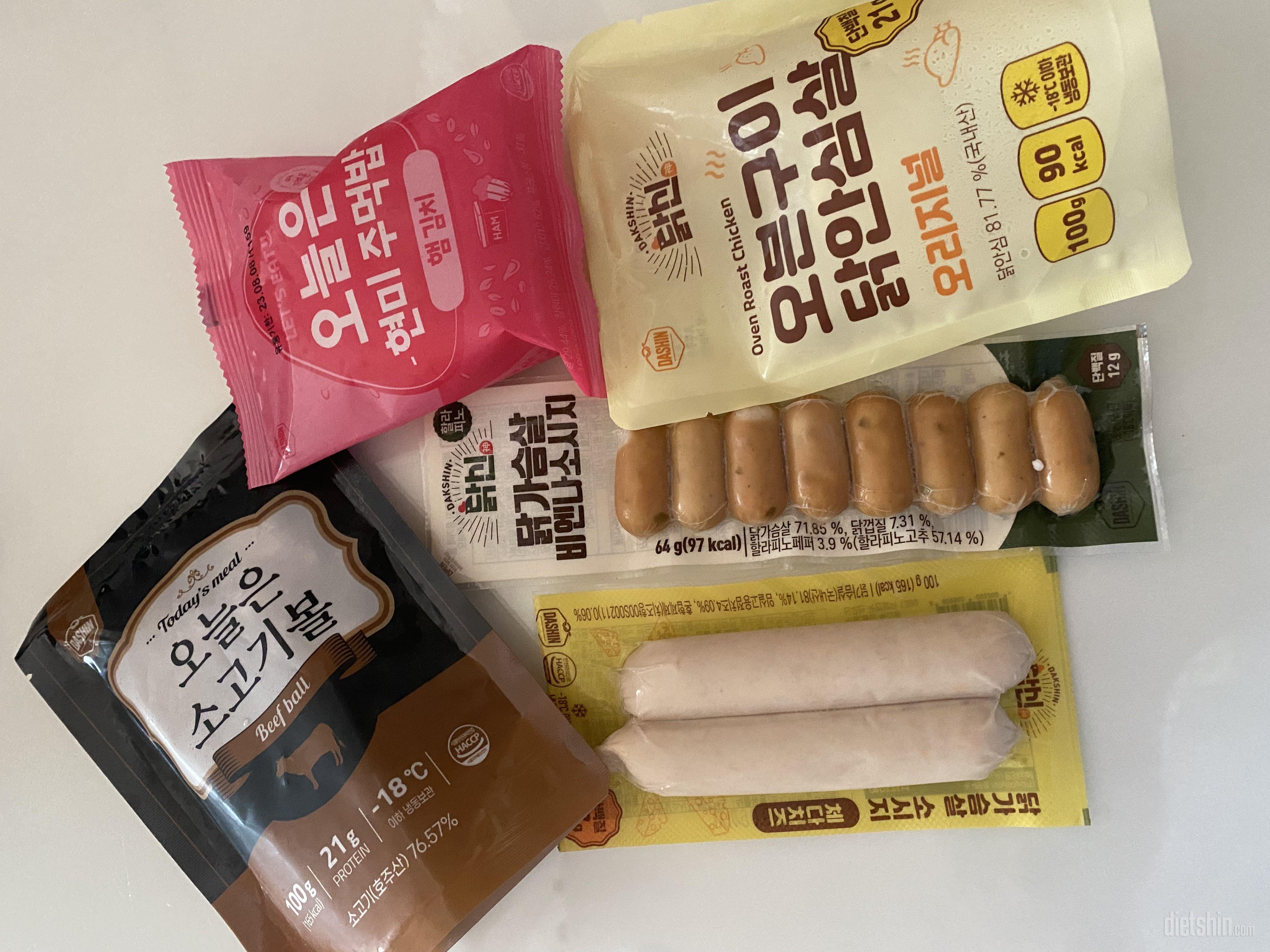 조리하기 편하고 맛도 나쁘지 않습니다