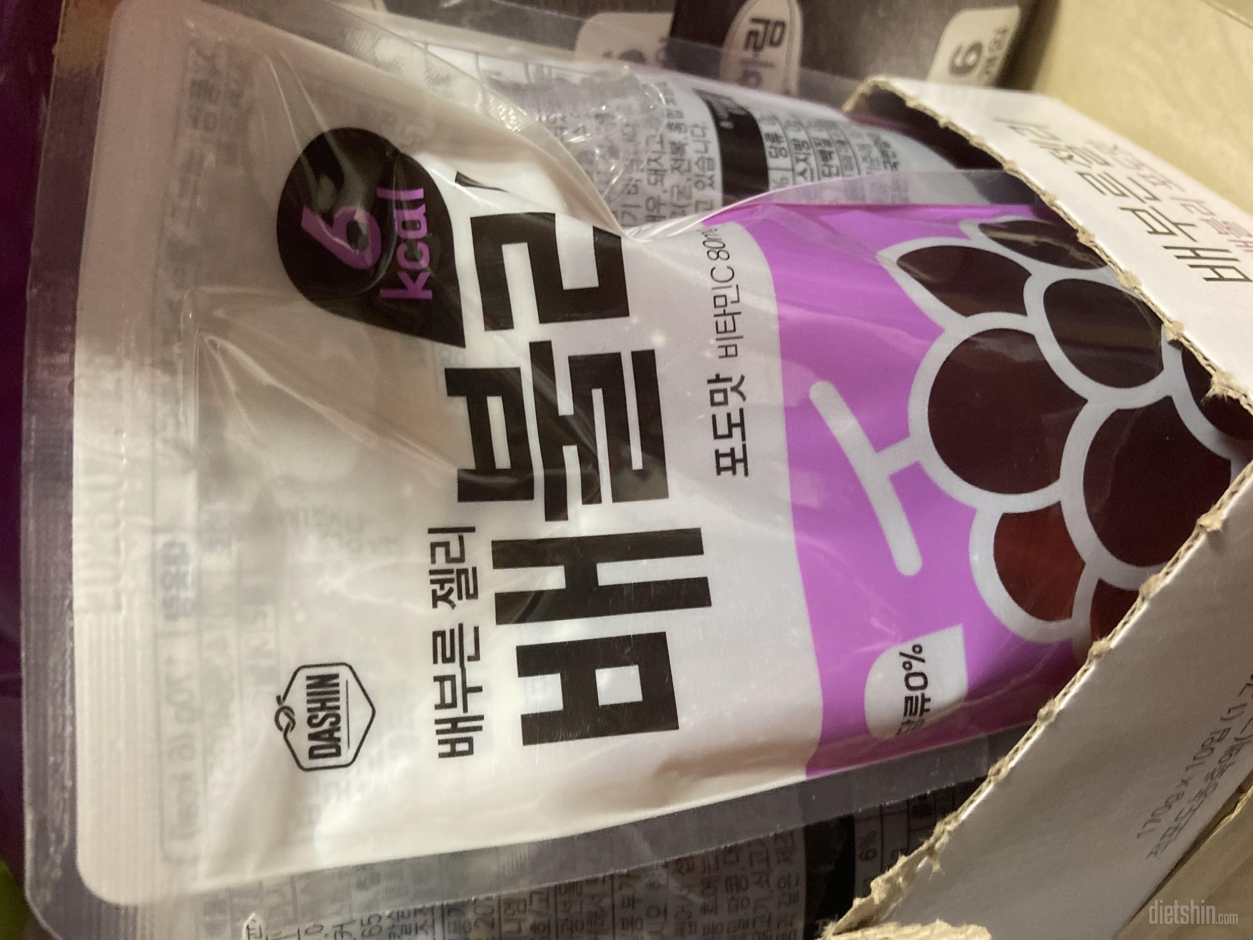 맛있고 빨대도 줌 괜찮네요 곤약젤리