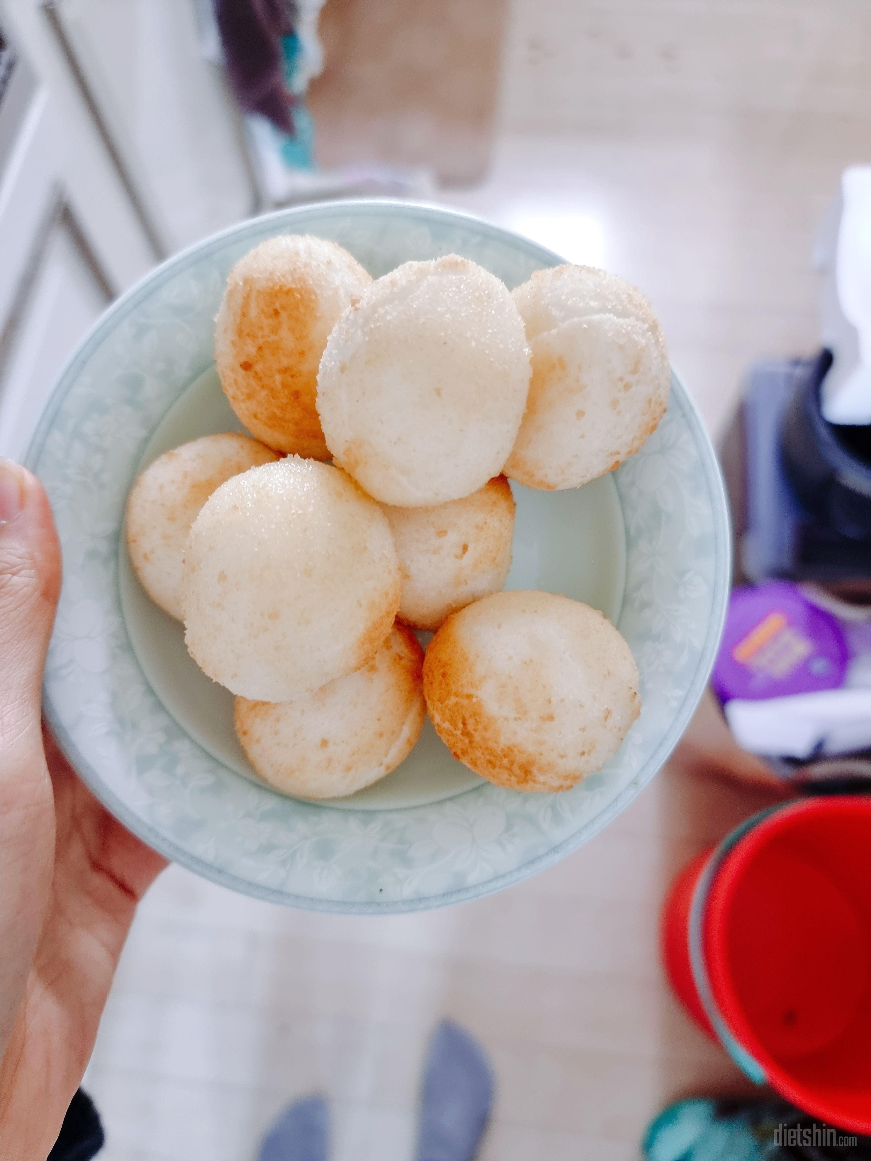 치킨도 맛있고 치즈볼도 잘먹었어요~