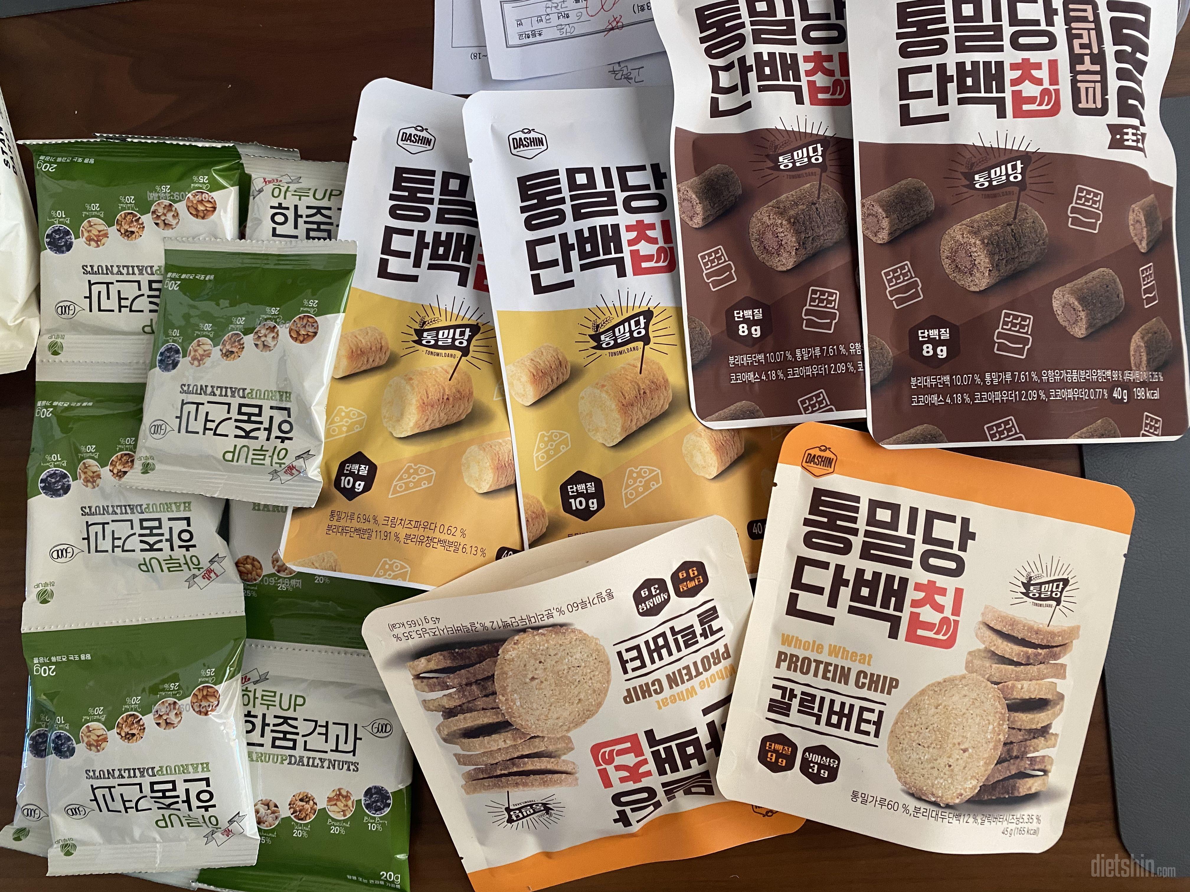 오후 간식으로 주문했어요
블루베리도