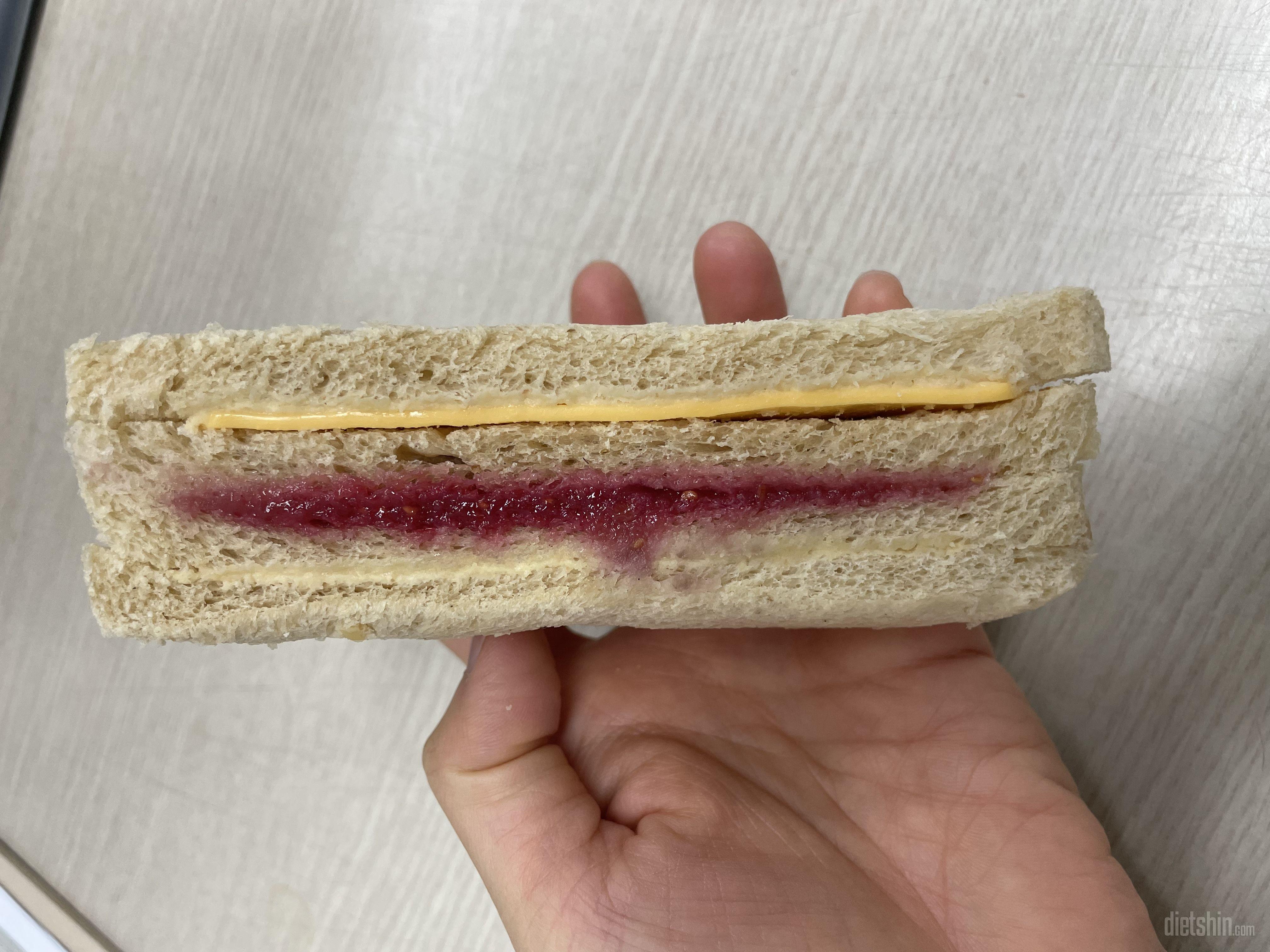맛있어요!ㅎㅎ 양이 좀 작은것같다 싶