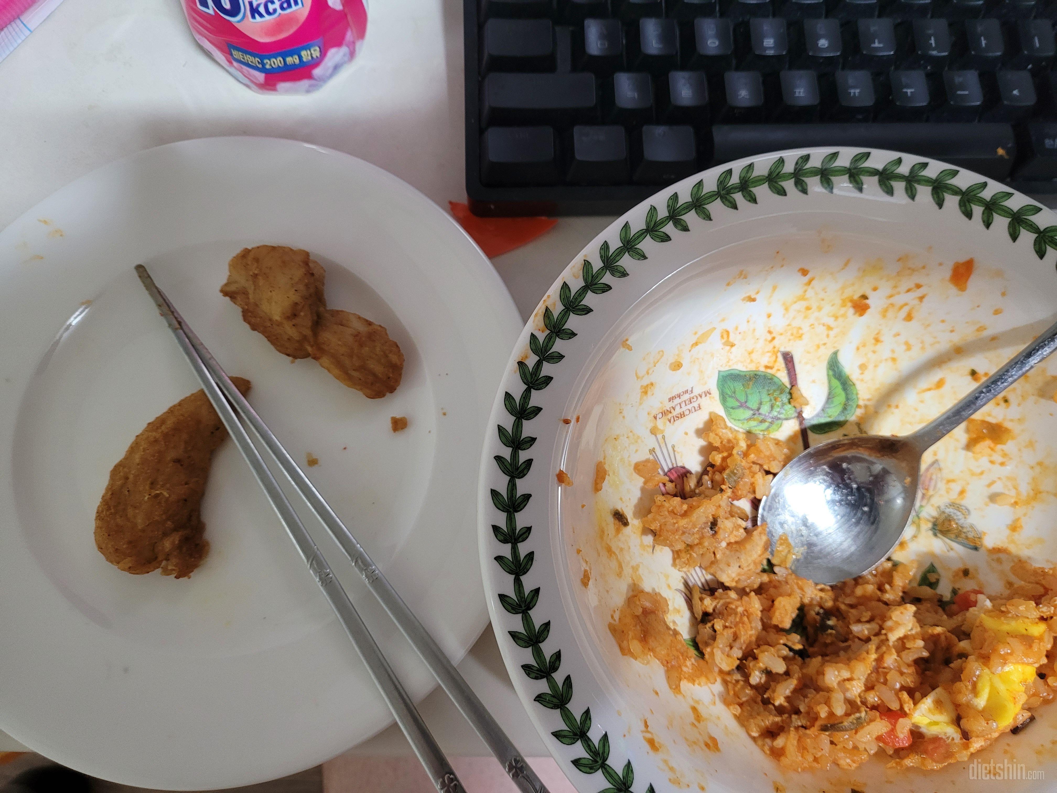닭안심살이랑 같이 먹었어요
맛있게