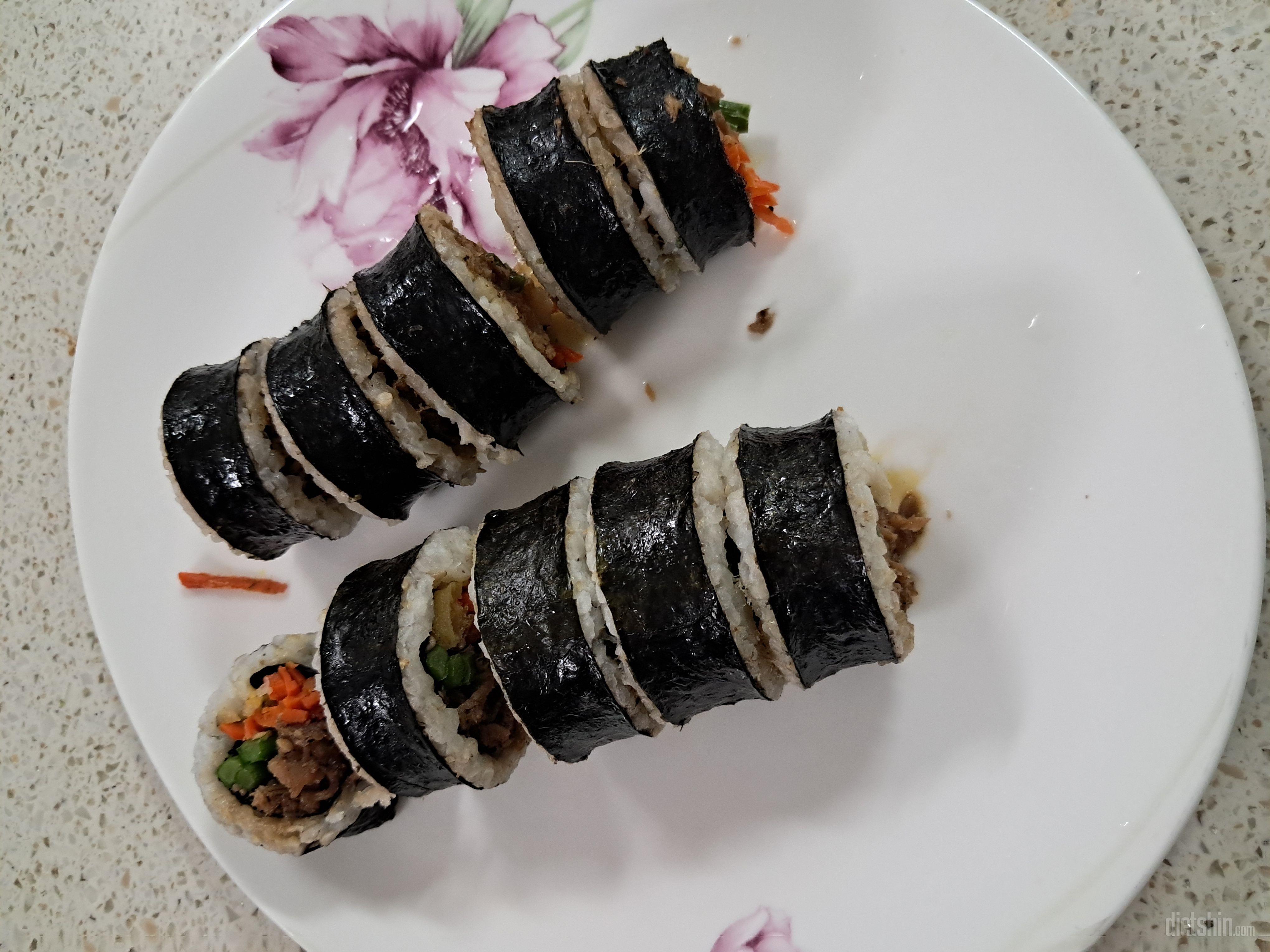 맛있습니다^^  간이벤 소고기 양념이