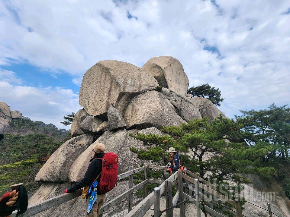 수락산등반 했습니다 비오기 직전에 하산완료