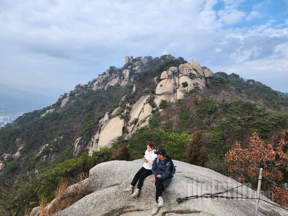 수락산등반 했습니다 비오기 직전에 하산완료