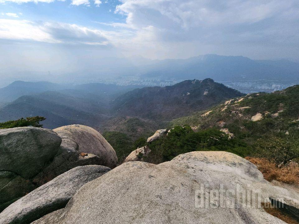 수락산등반 했습니다 비오기 직전에 하산완료