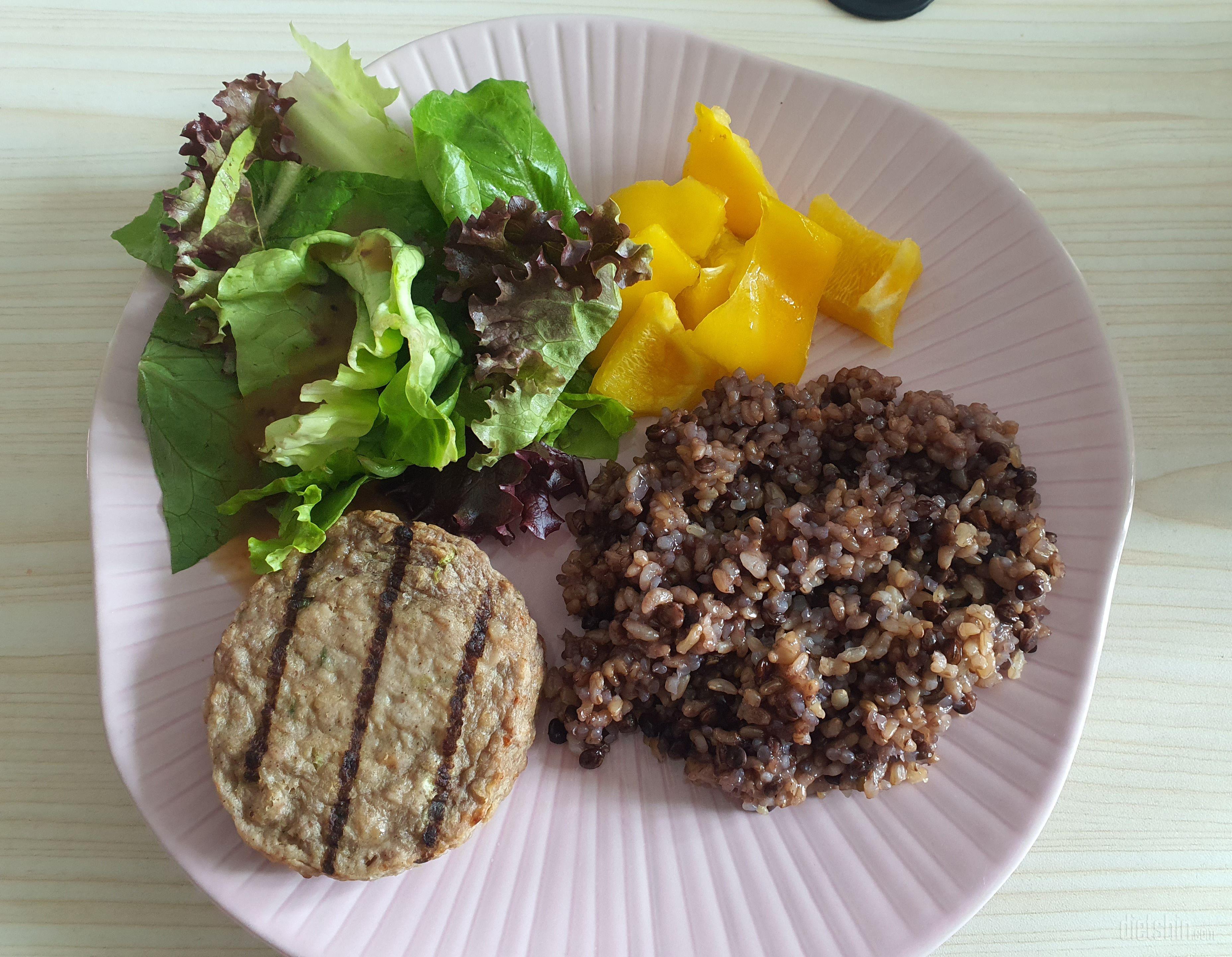 맛있어요 ㅎㅎ적당히 두툼하고 밥하고도