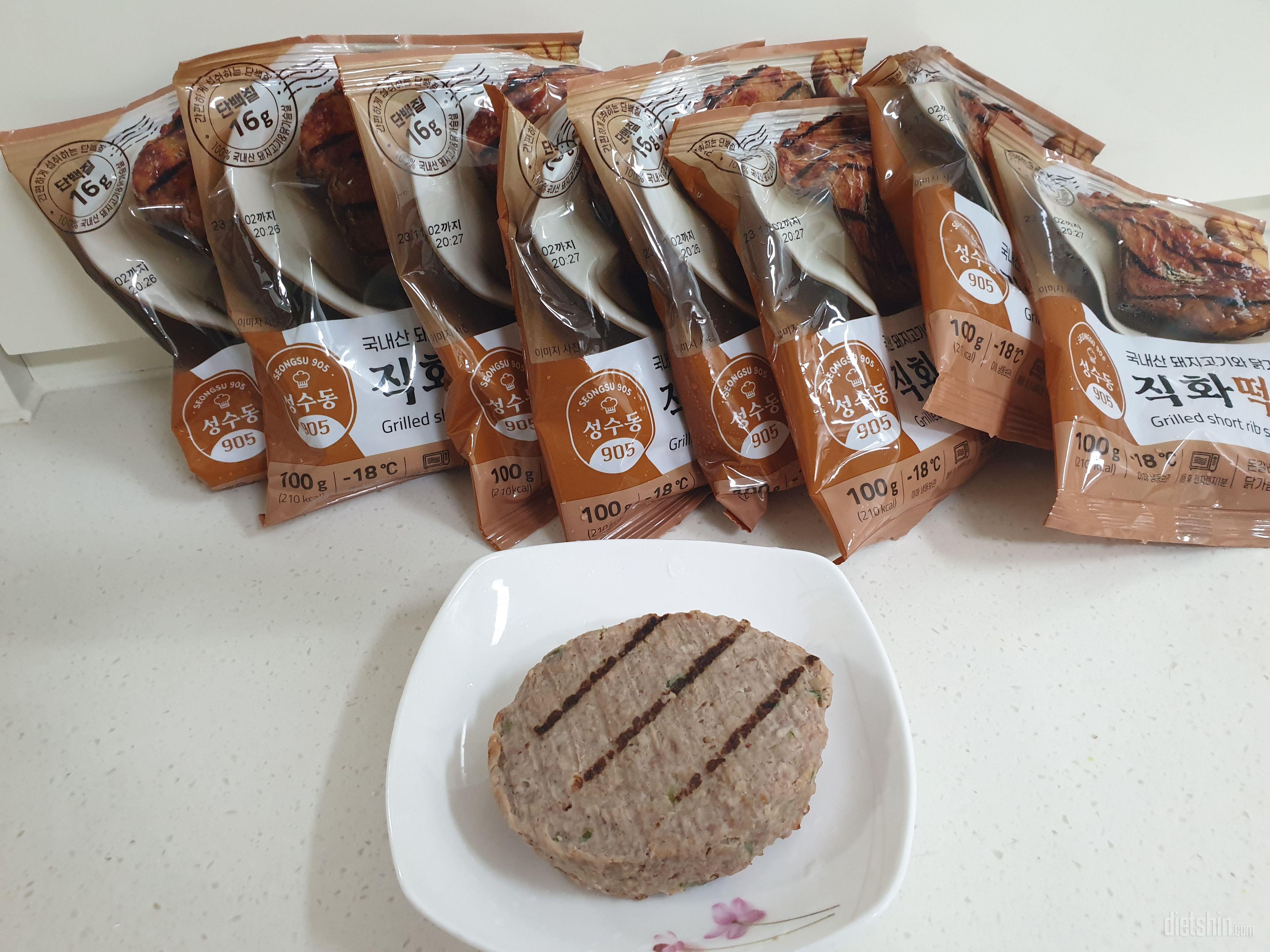 불맛도 약간나고 맛나네요
스테이크