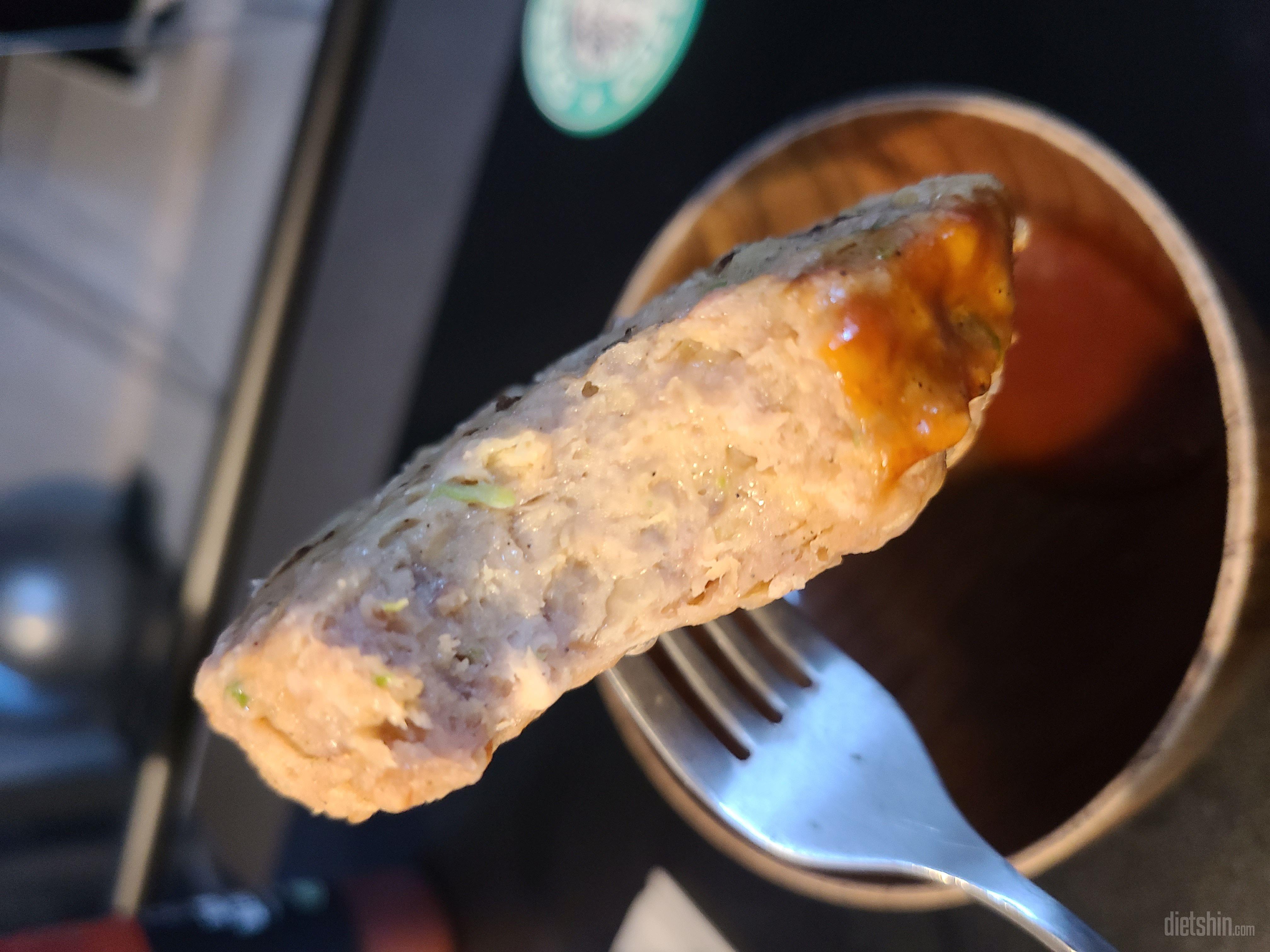 배송도 빠르고 가격도 착하네요
고기