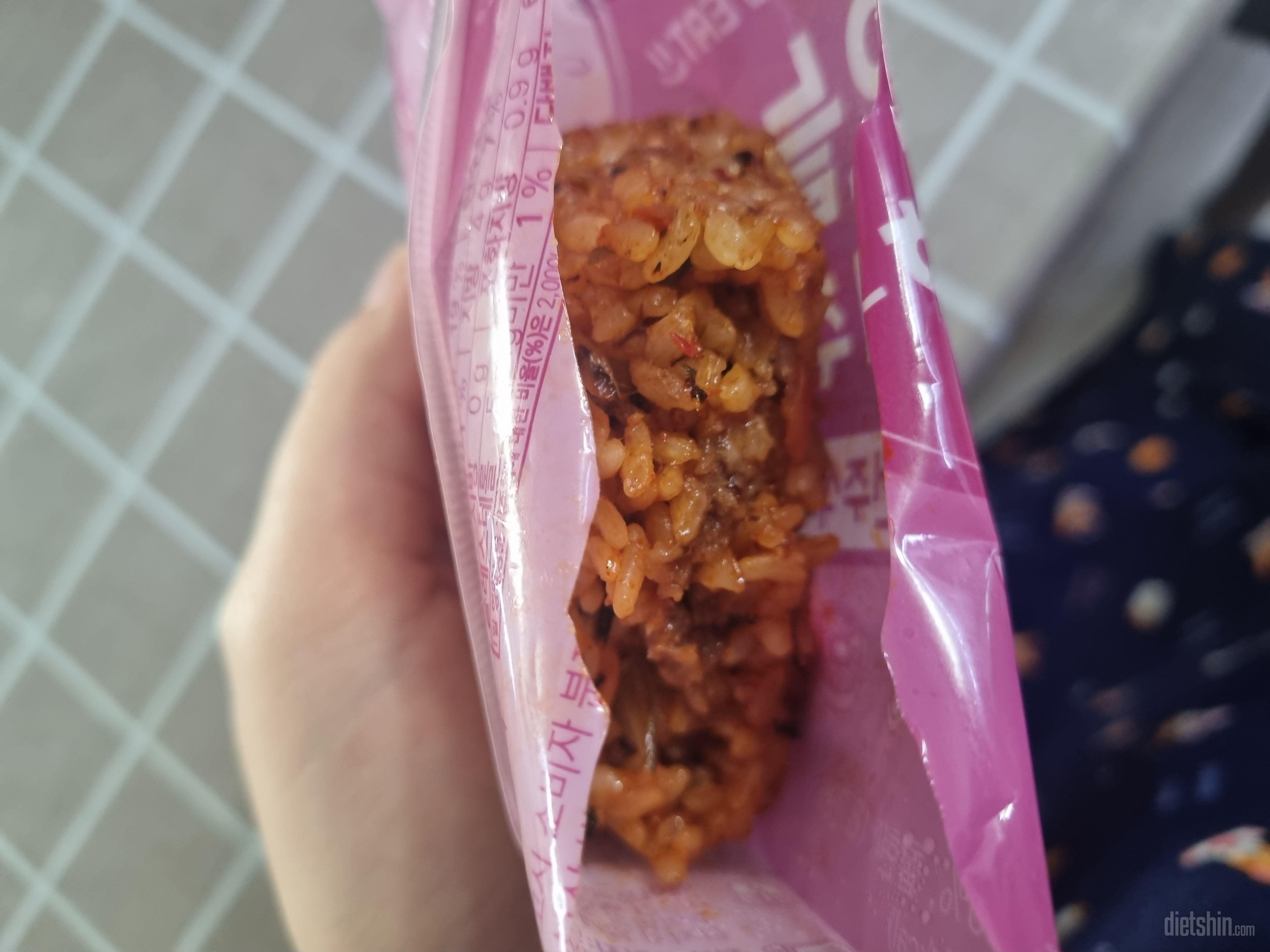 맛있어요 간도좀있는편이고 매번싱겁게먹