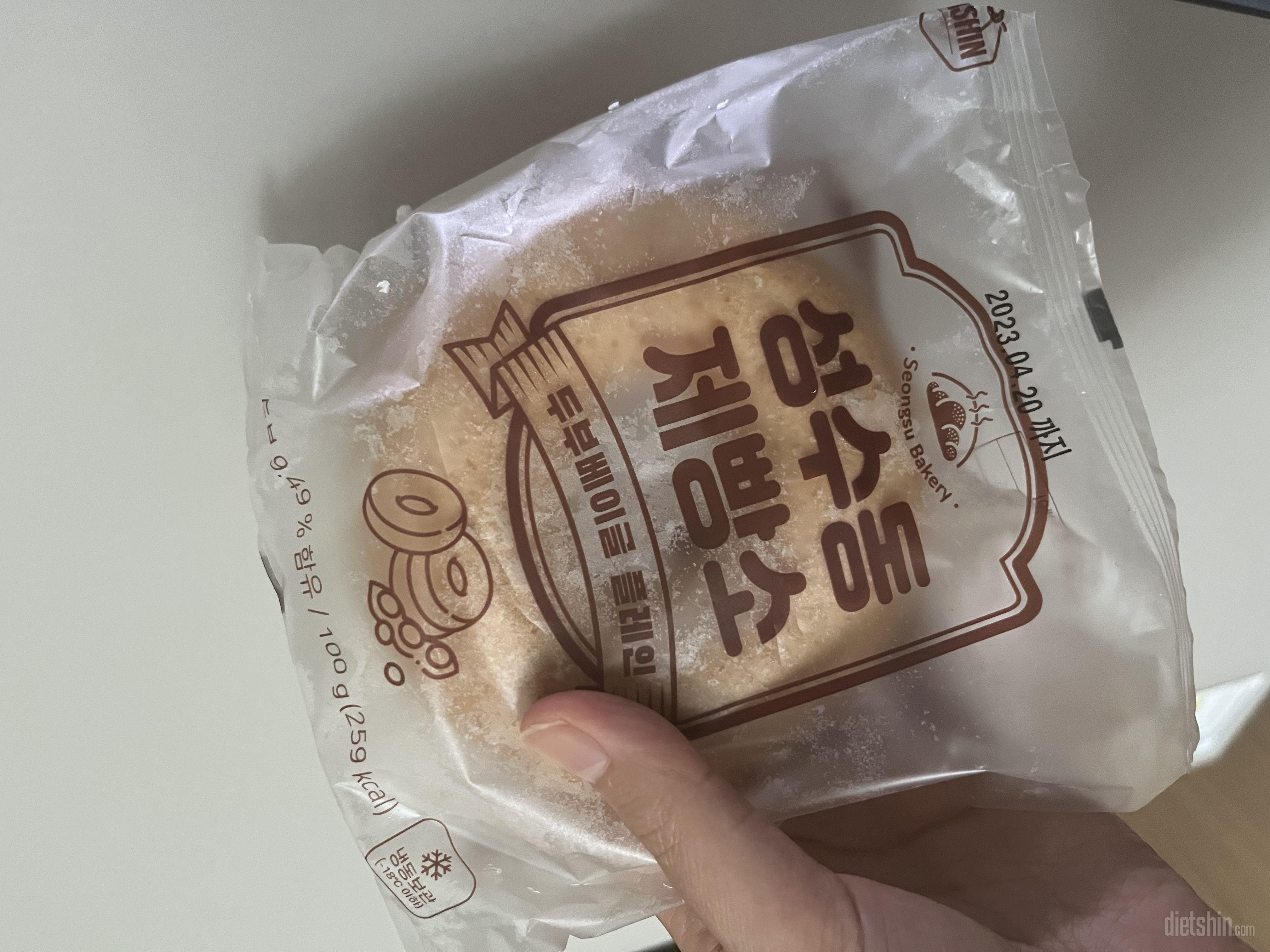 빵먹고싶을때마다 먹는데 너무 맛있어용