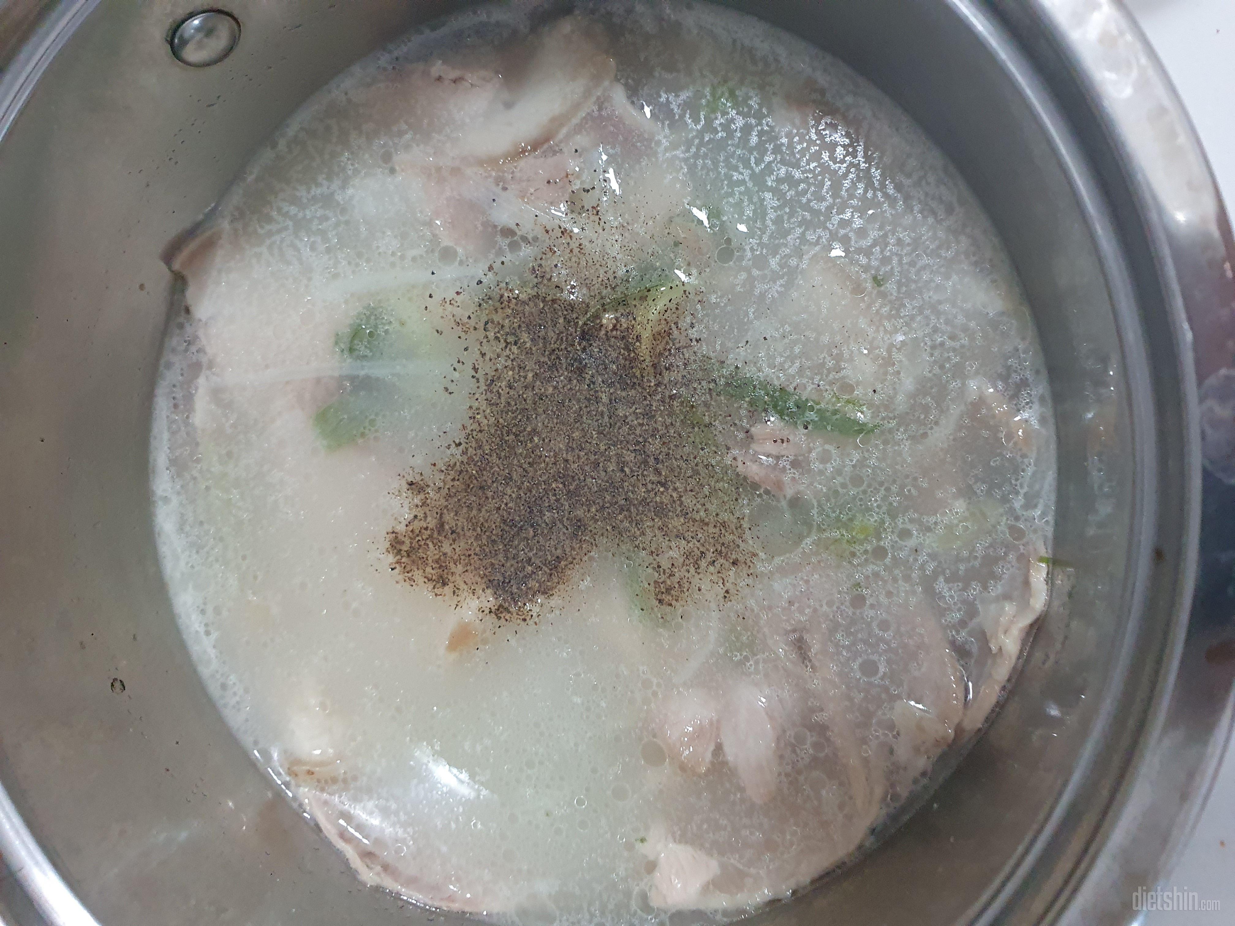 다대기를 매울까봐 넣진 않고 먹었는데