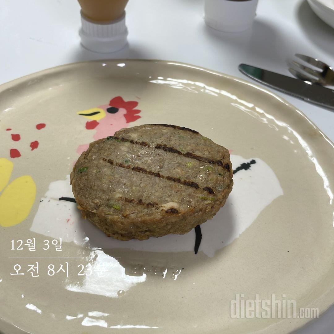 아니..이건 그냥 떡갈비던데요??퍽퍽