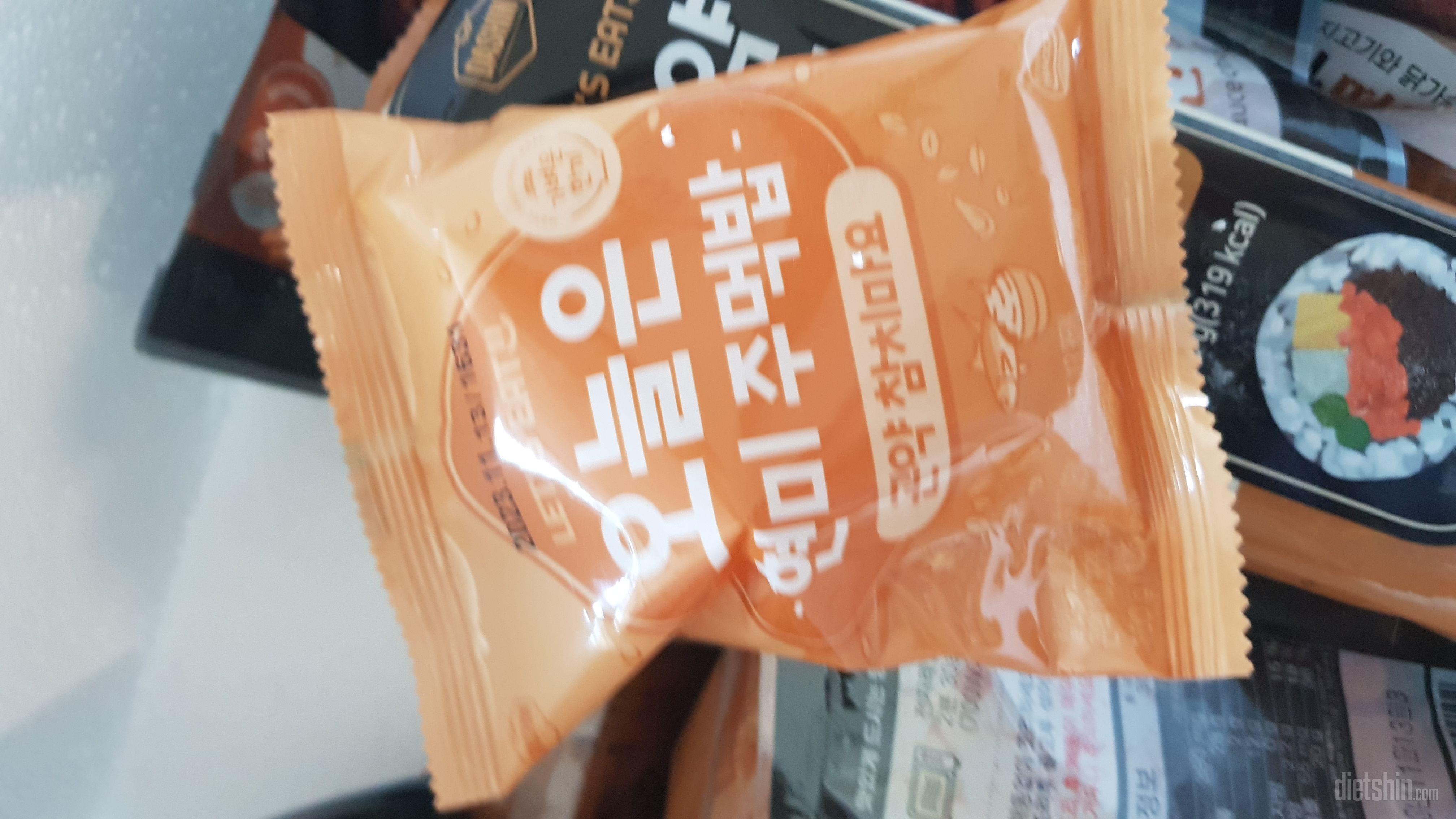 맛있어서 두번째 구입했어요. 단간하게