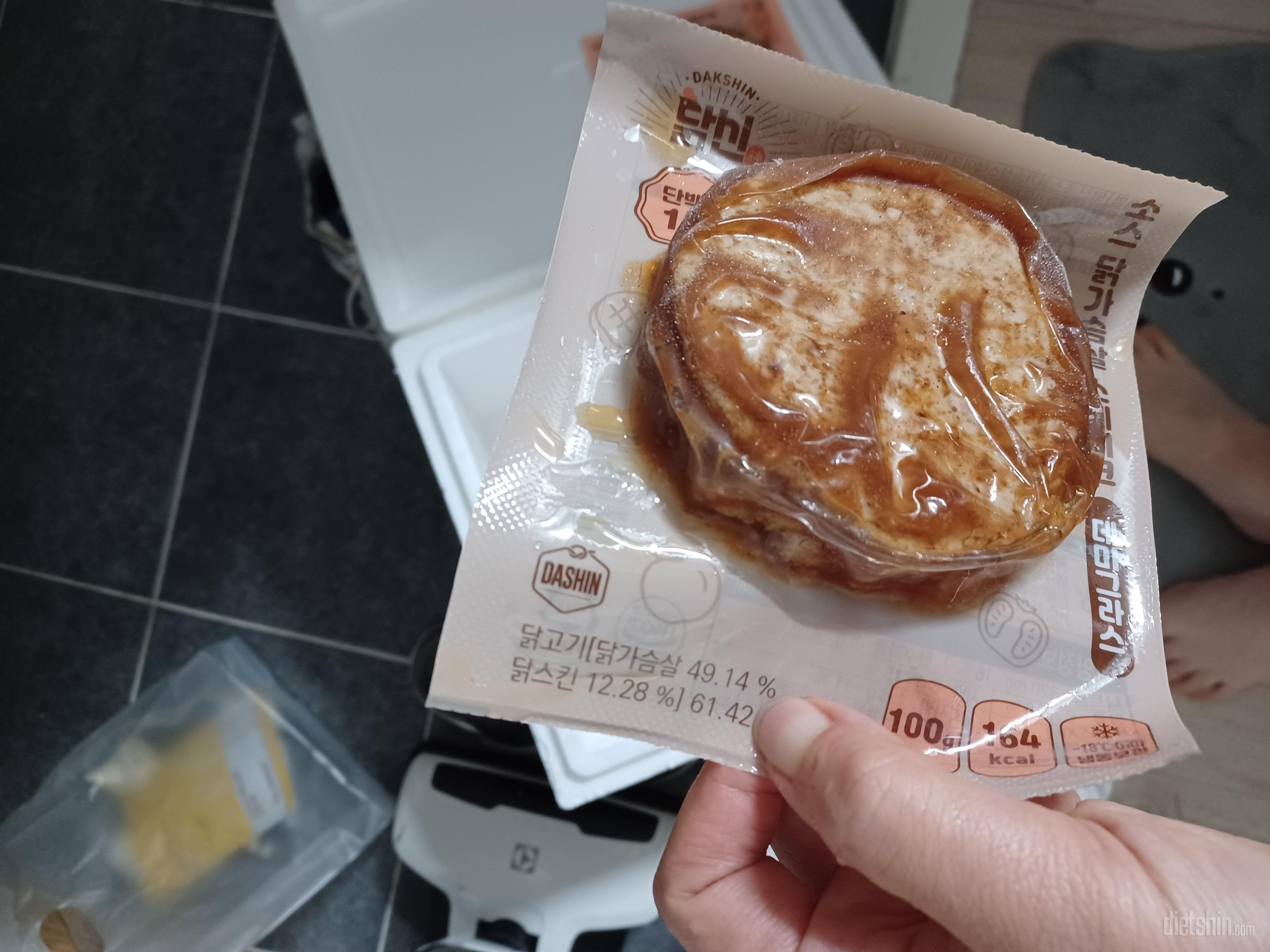 제품은 맛있지만
배송하는 과정에서