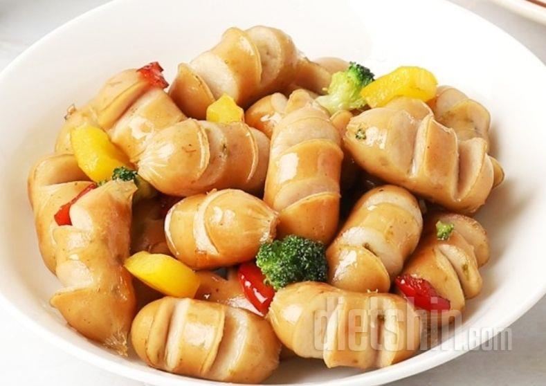 닭가슴살이랑 소시지 맛있어요 ~
