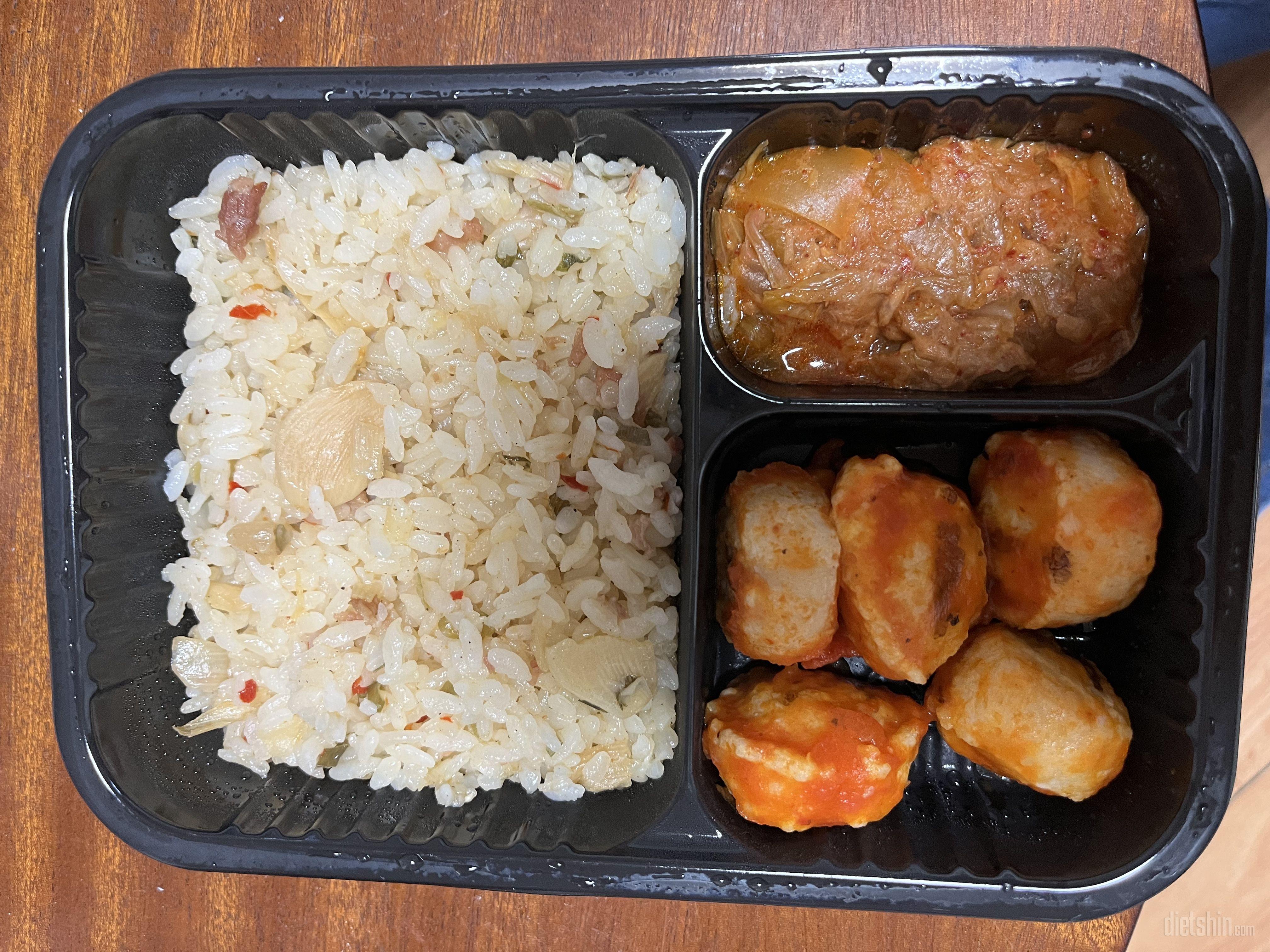 단백질 따로 챙겨먹기 힘들고 밥도 챙