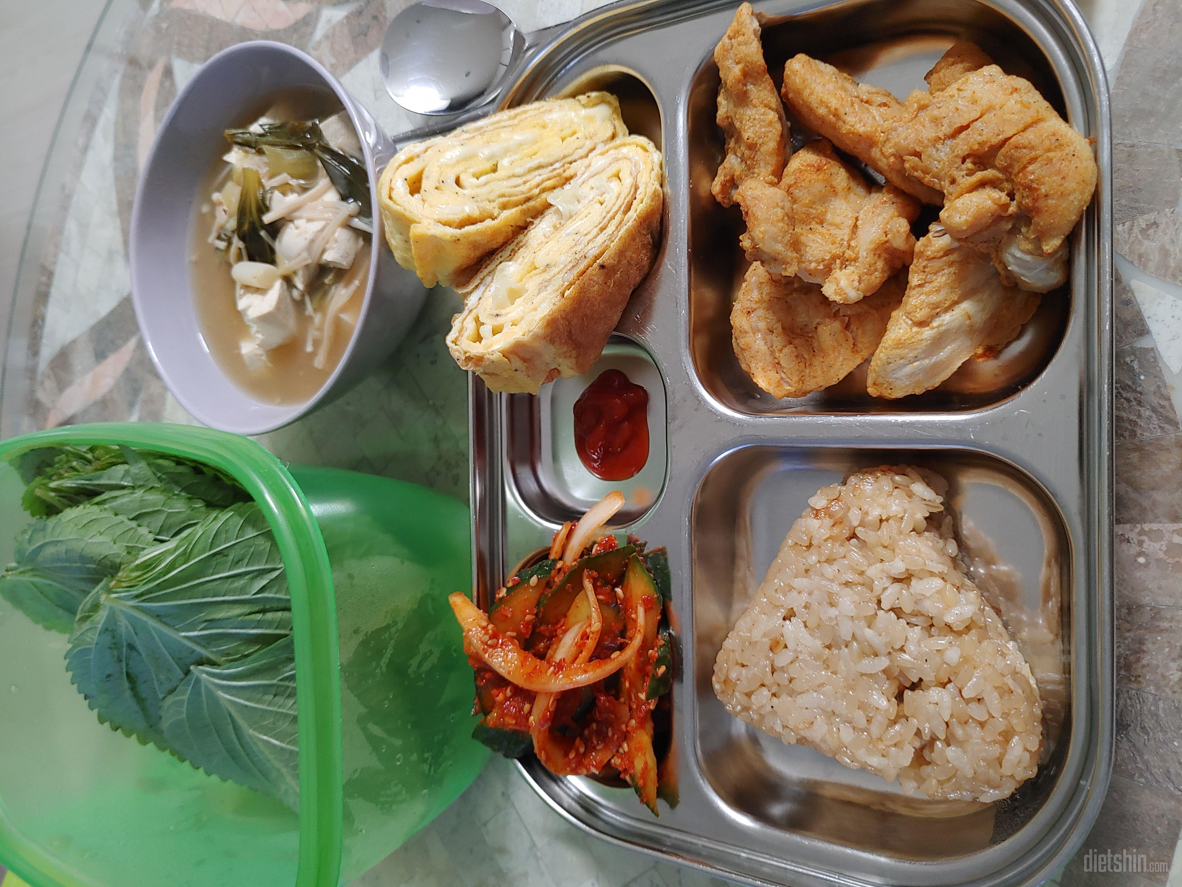 밥하기싫은날 꺼내먹는데 편하고 맛있고