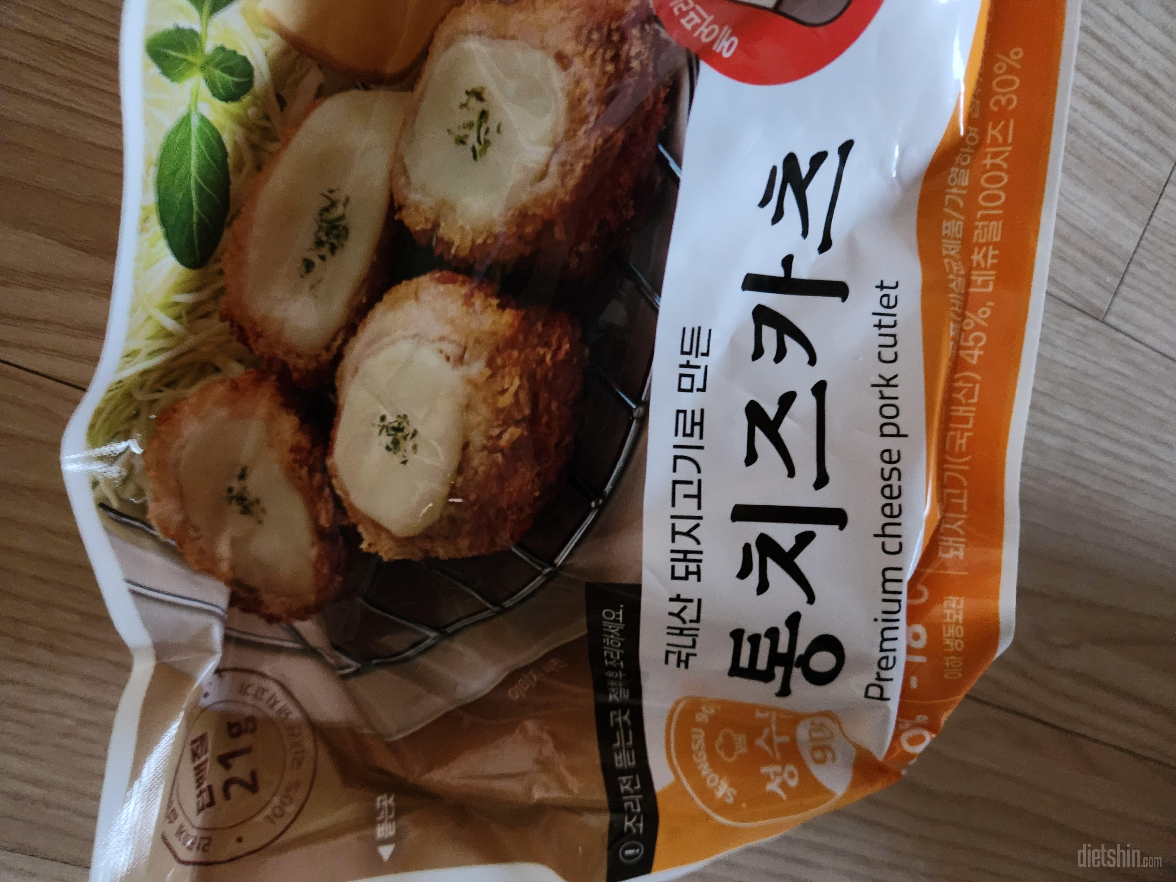 맛있어요 재구매했어요.