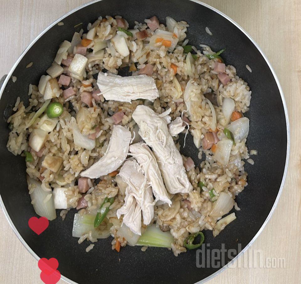 갈릭 맛으로 2개 시켰어요!
저는