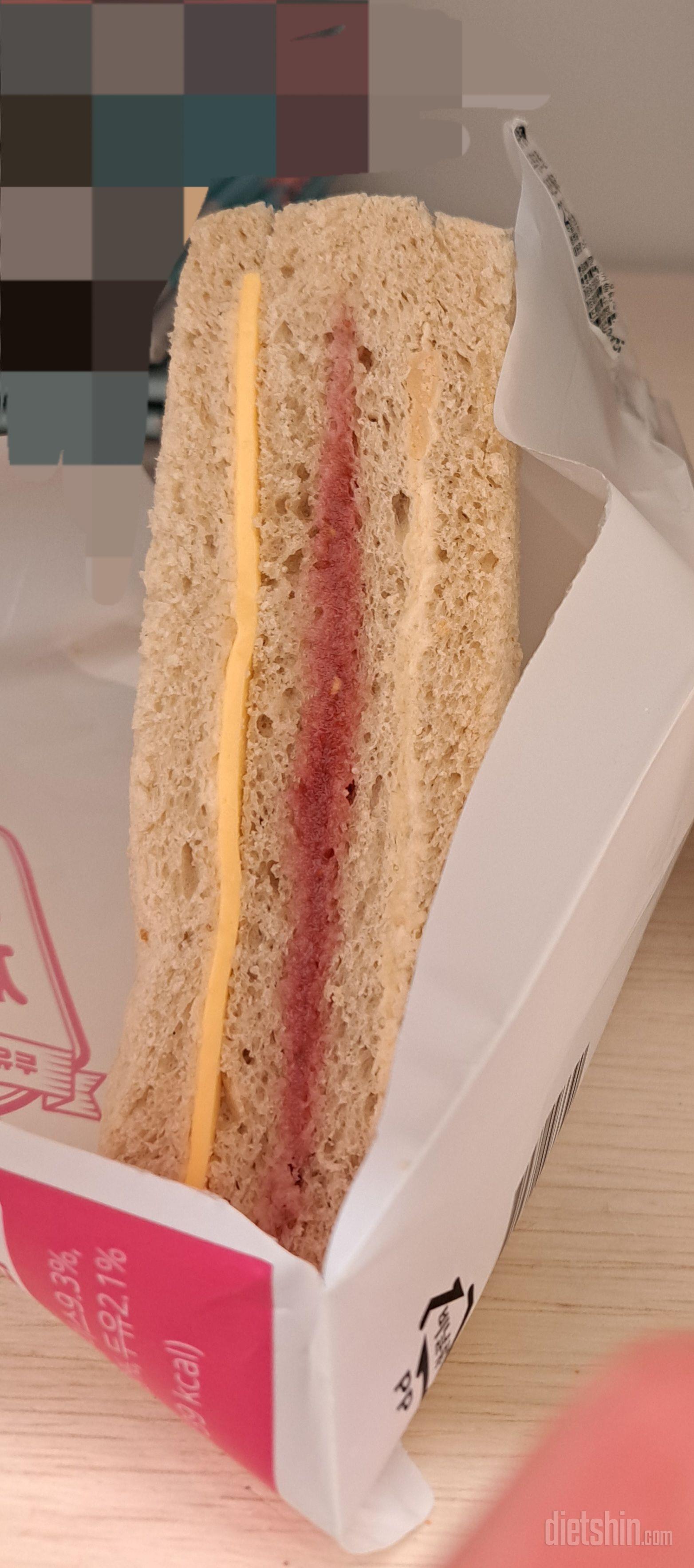 어떤 맛일까 궁금했는데
예상보다 맛
