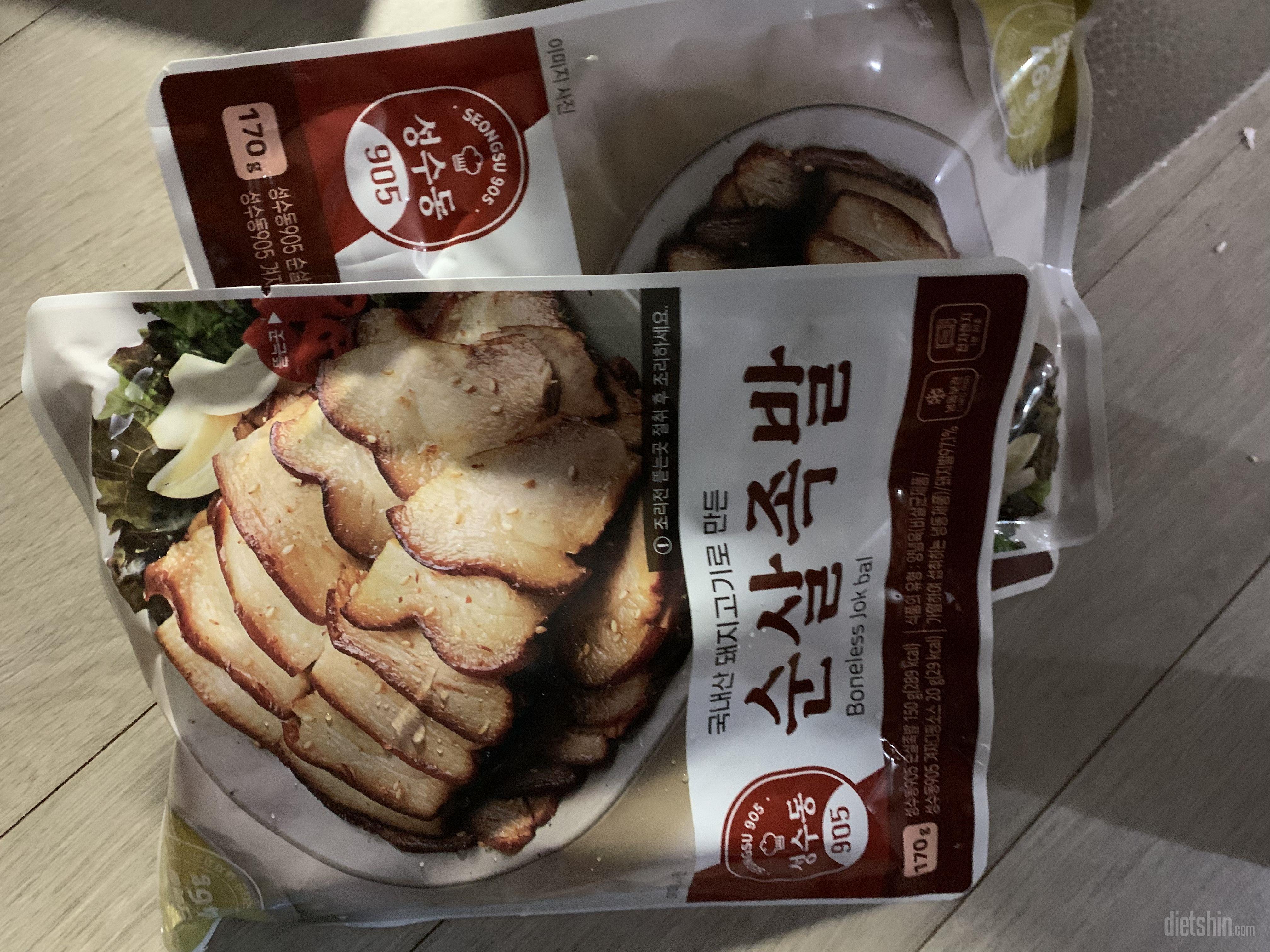 전에 먹어보고 맛있어서 재구매했어요.