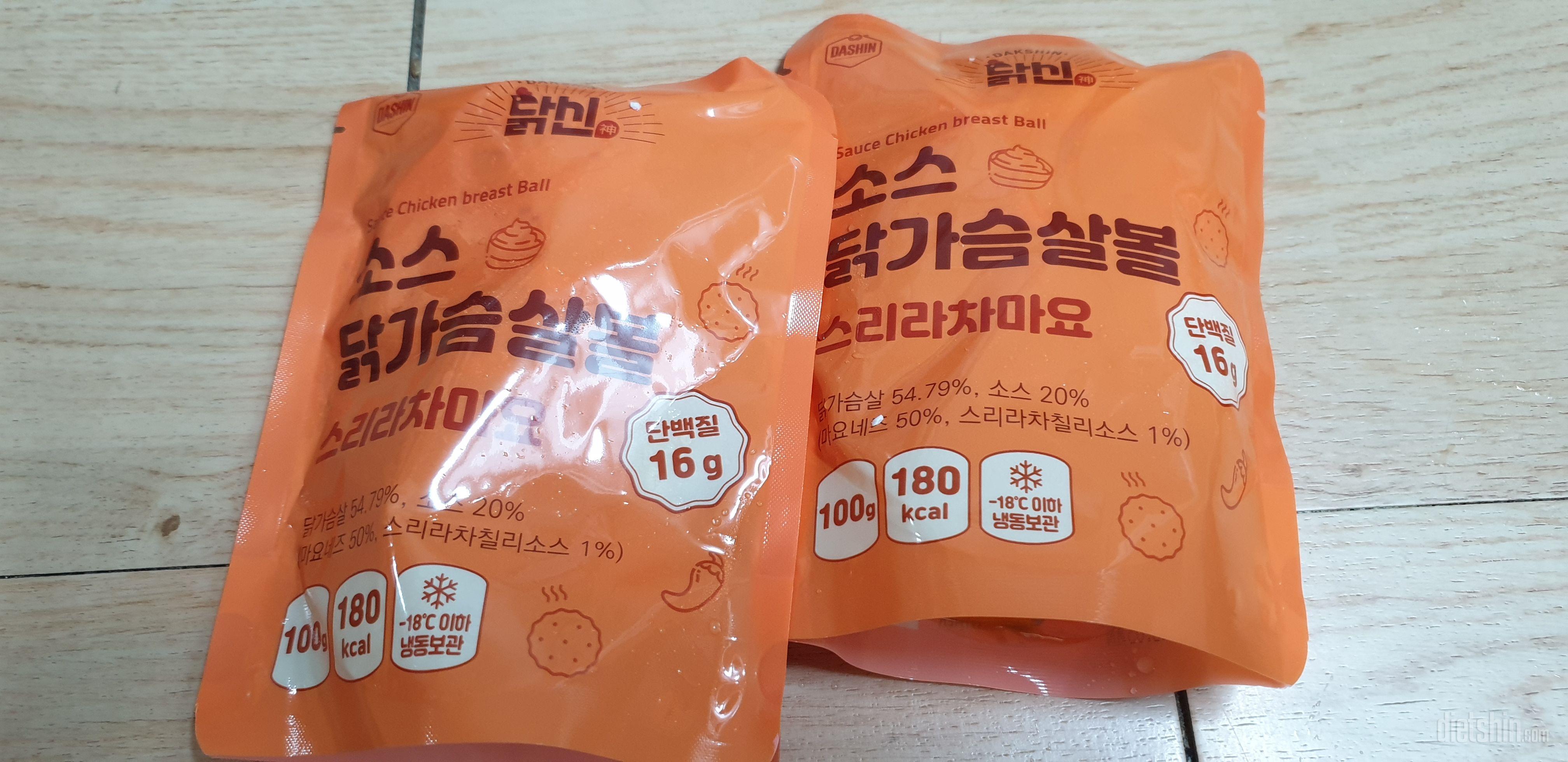 살짝 맵긴하지만 맛있어요~^^