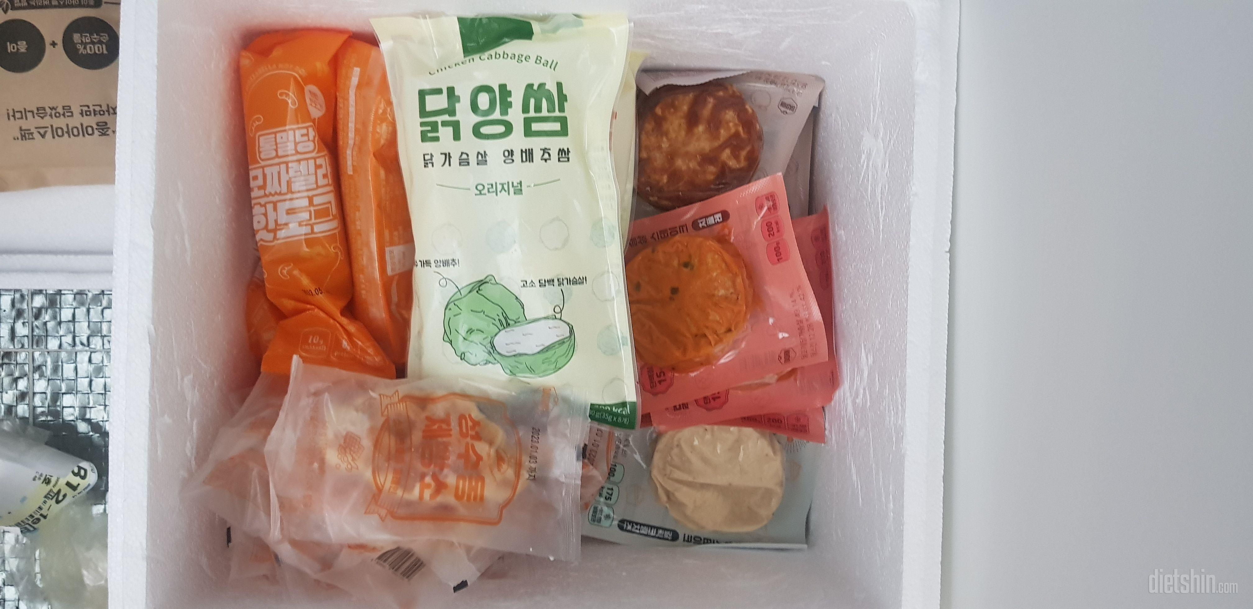 골고루 시켜봤네요~맛있어요