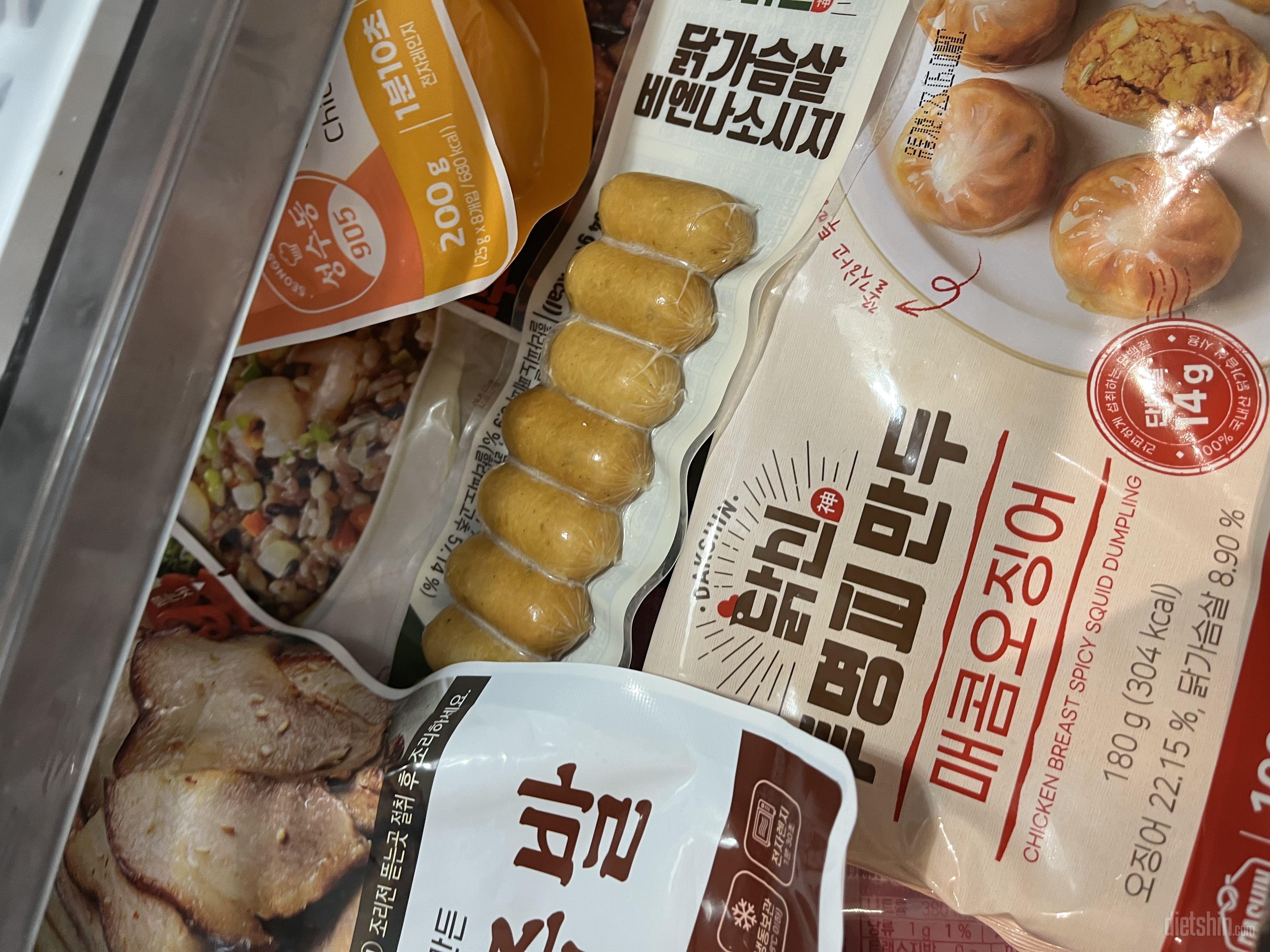 쫀득쫀득허니 아주 맛나네요
만두피가