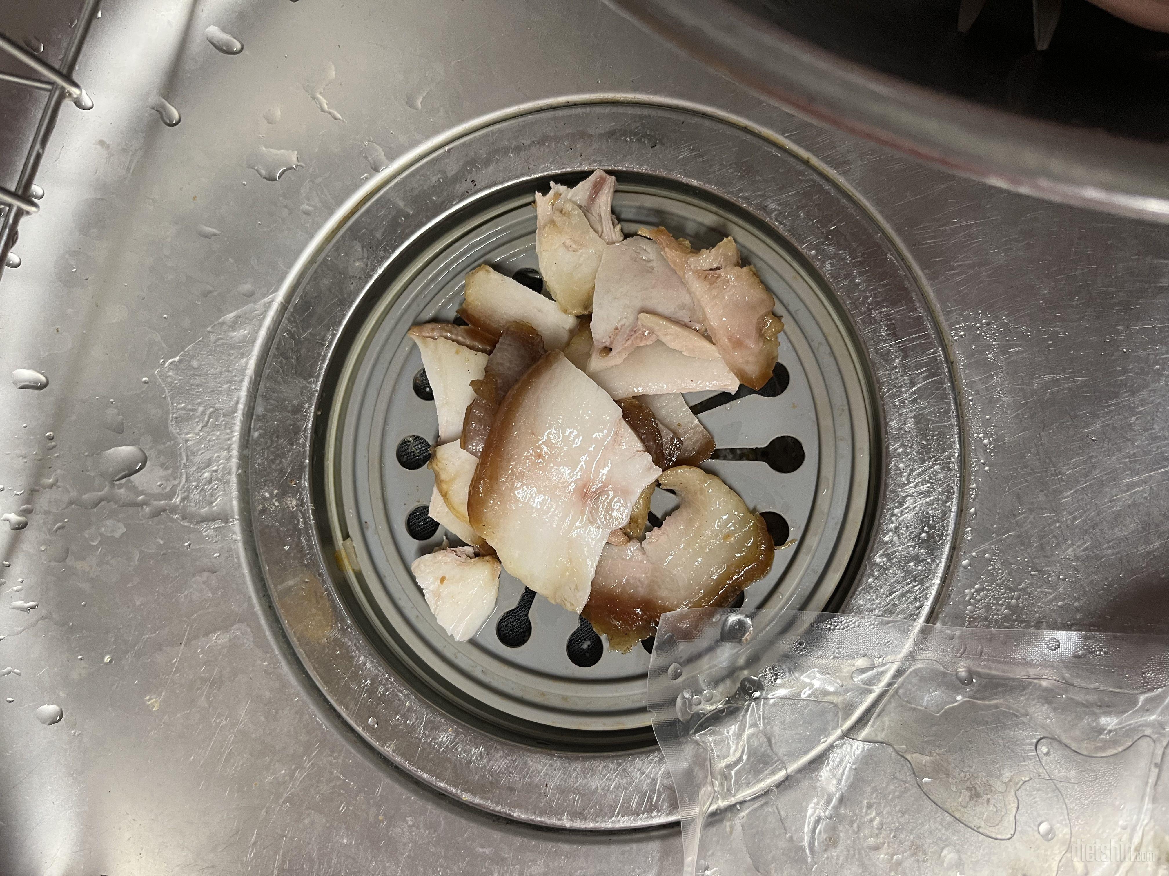 양념치킨은 치킨땡깅때 먹으면 좀 진정