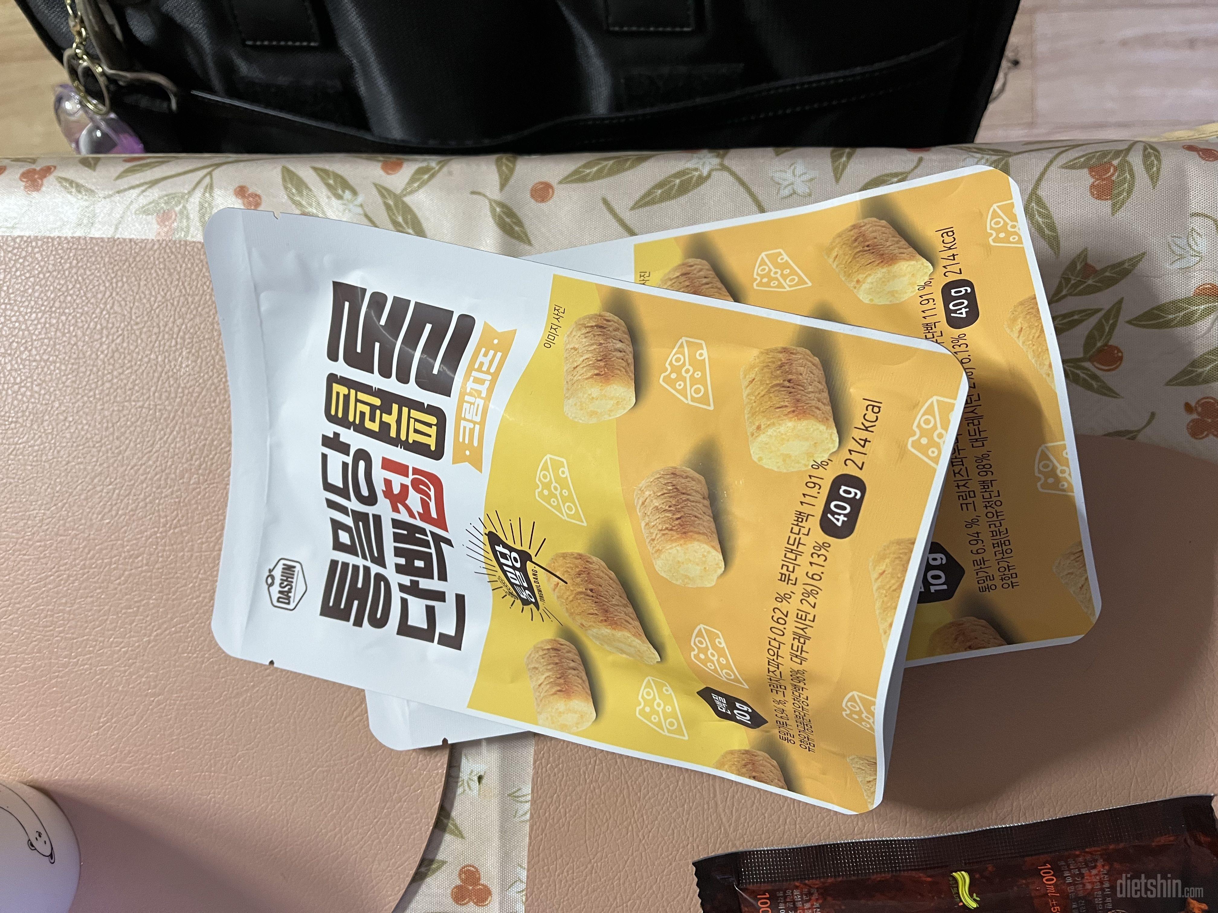 넘 맛나유 담에 세일할때 꼭 더 사려