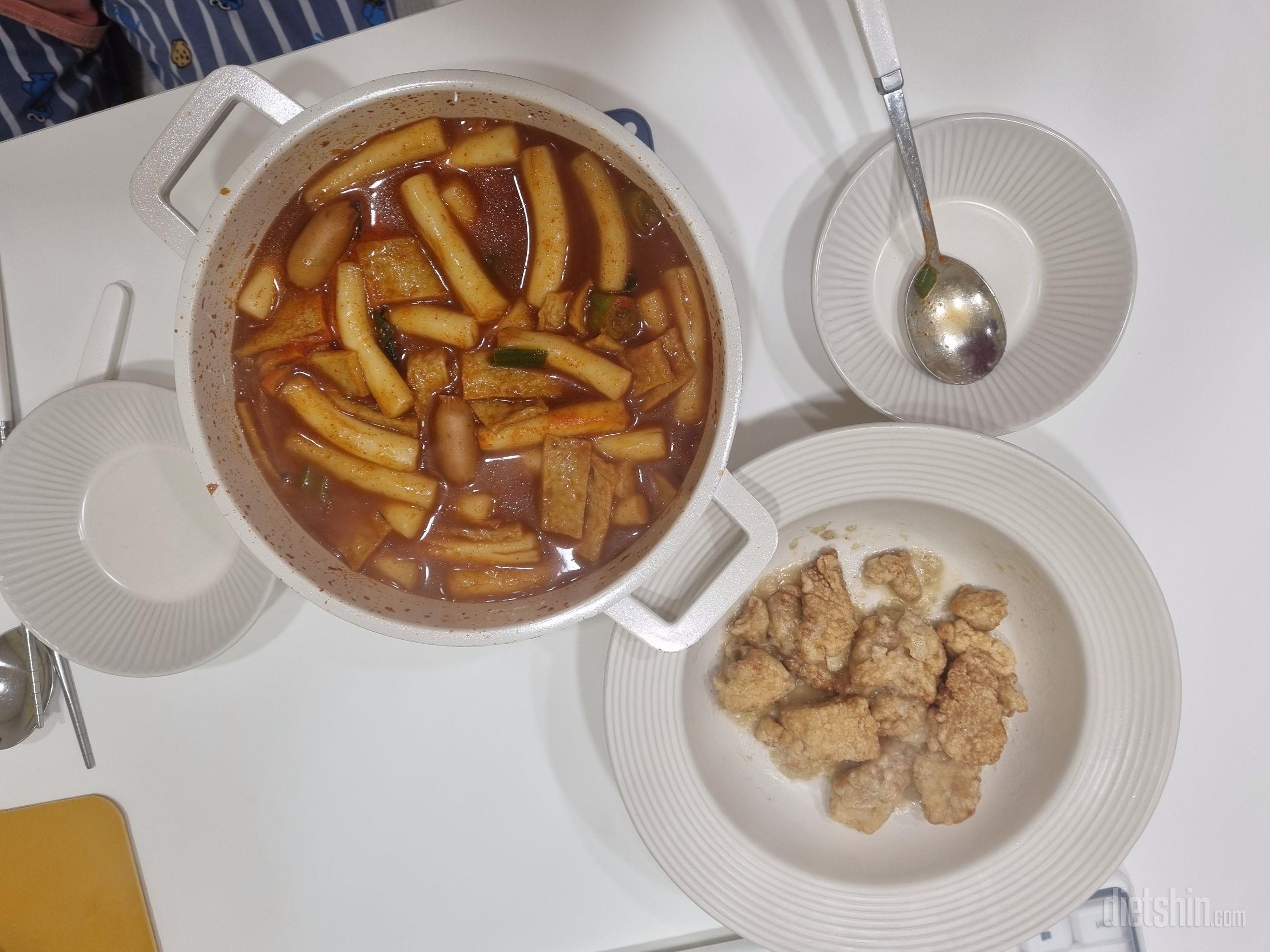 맛있어요,, 양도 가격대비 괜찮은거같