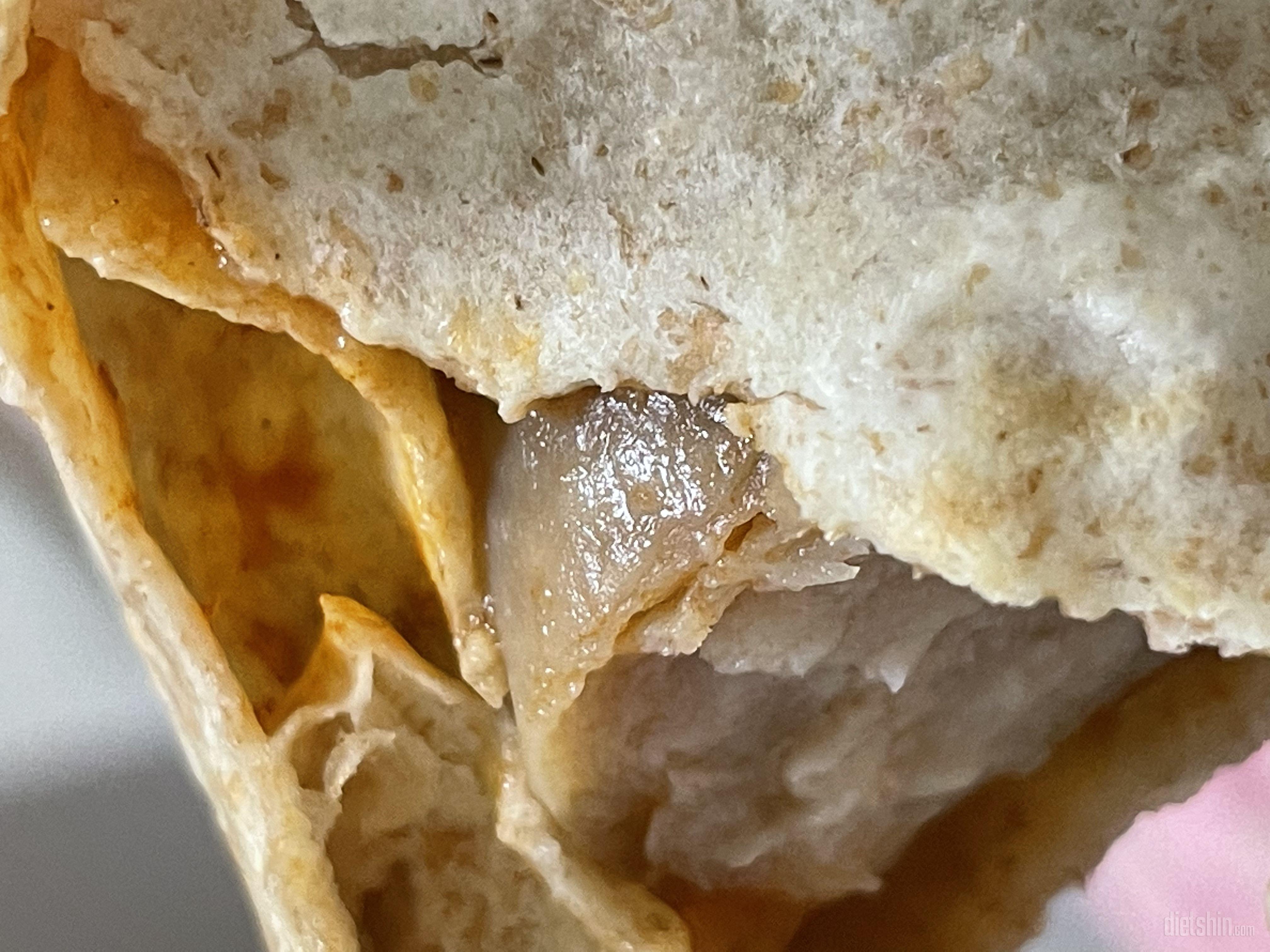 콤비네이션이 좀 피자같고 맛있고 소세