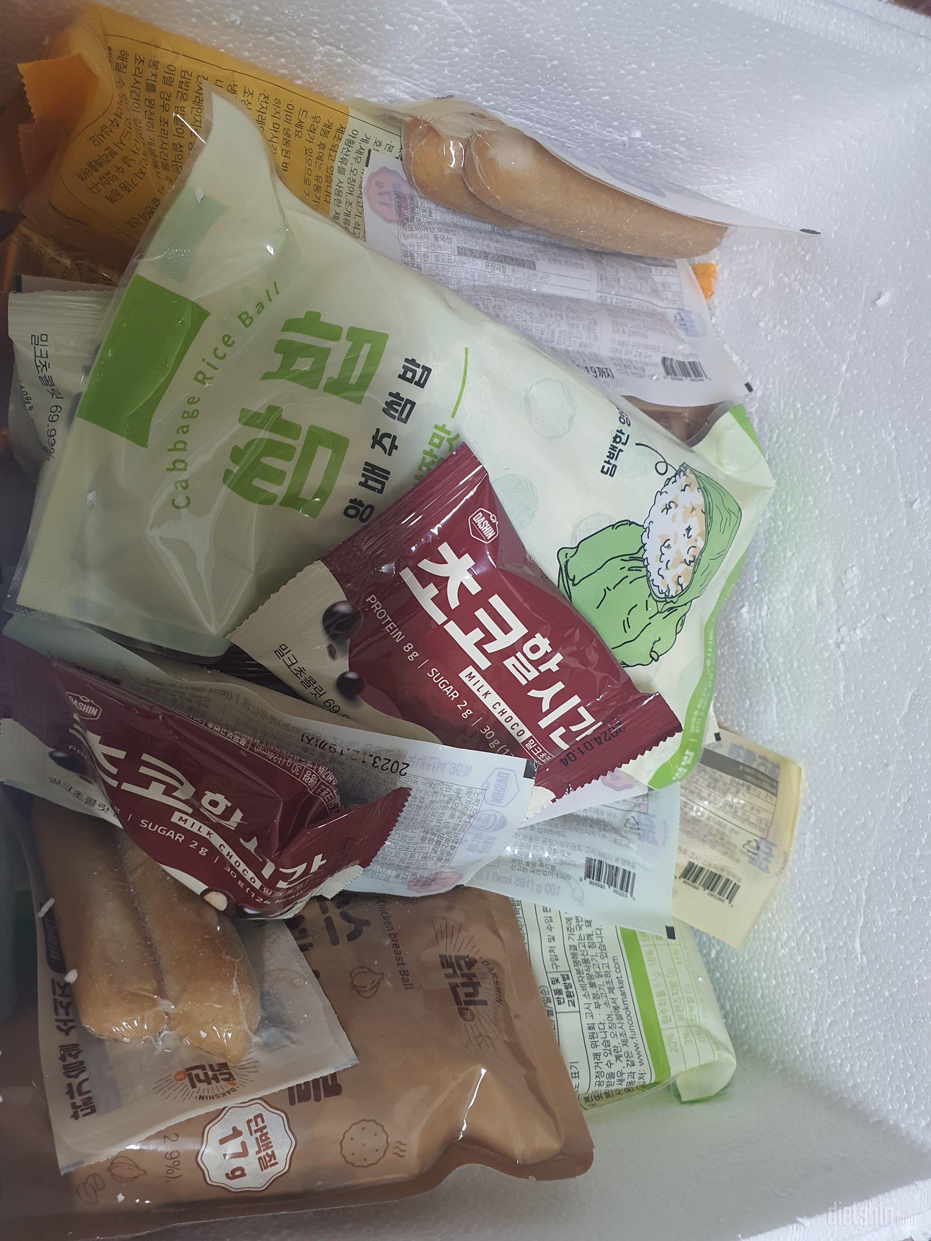 항상 시켜먹어요 다 먹어서 또 시켰습