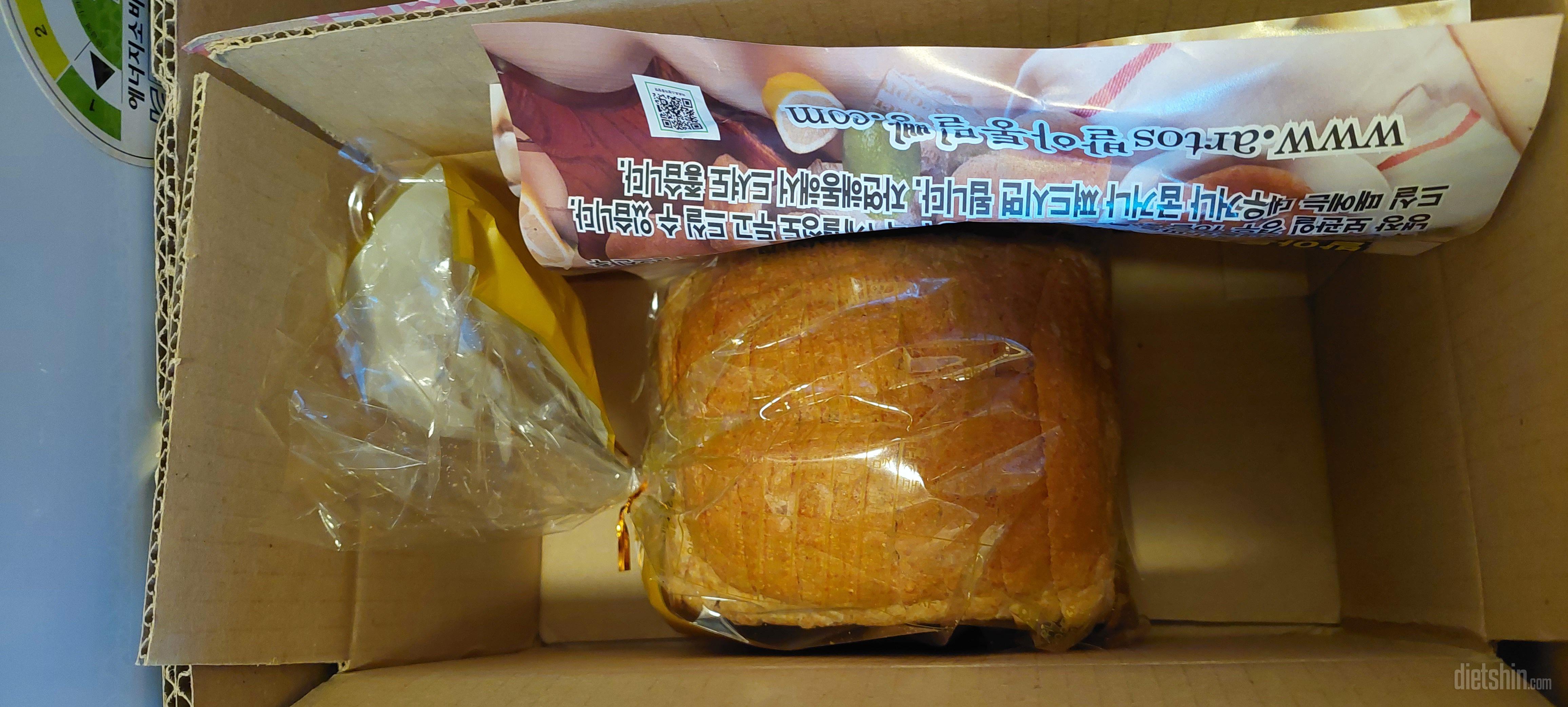 건강한식빵입니다. 식감도 거칠지 않아